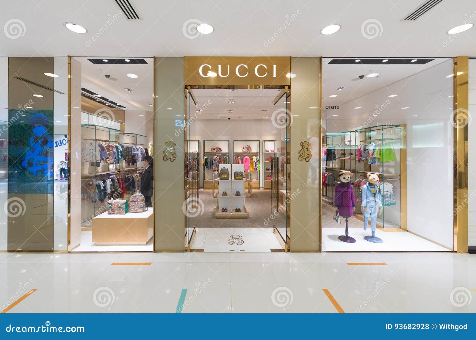 gucci clothing store