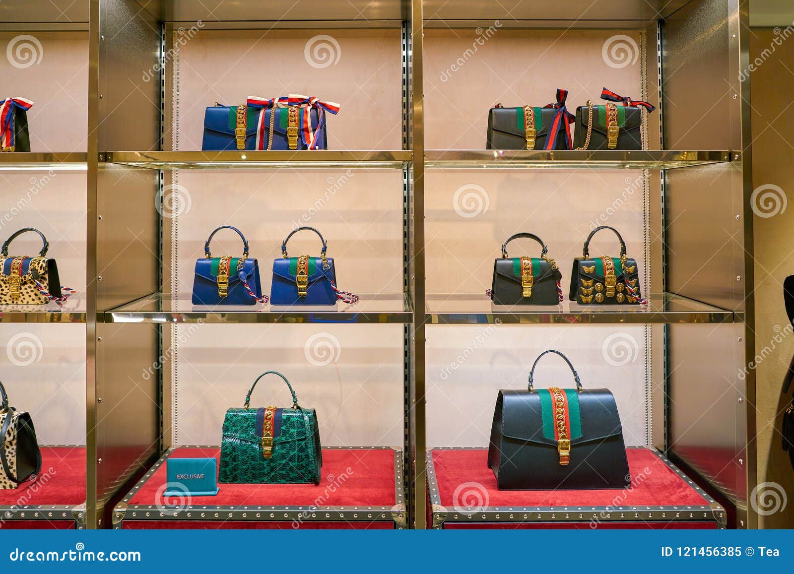 gucci purse store