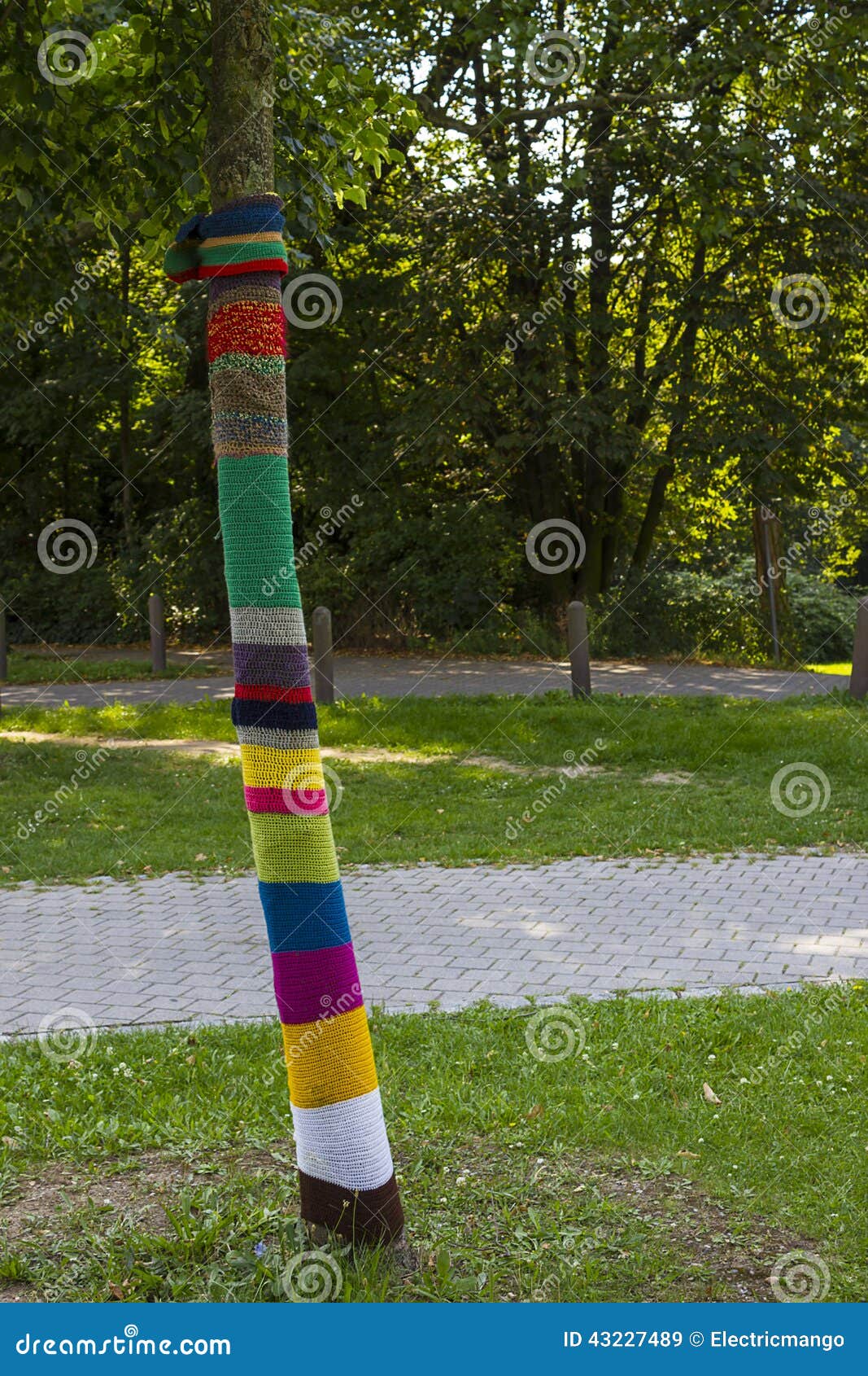 Guerilla knitting stock image. Image of protest, tree 43227489