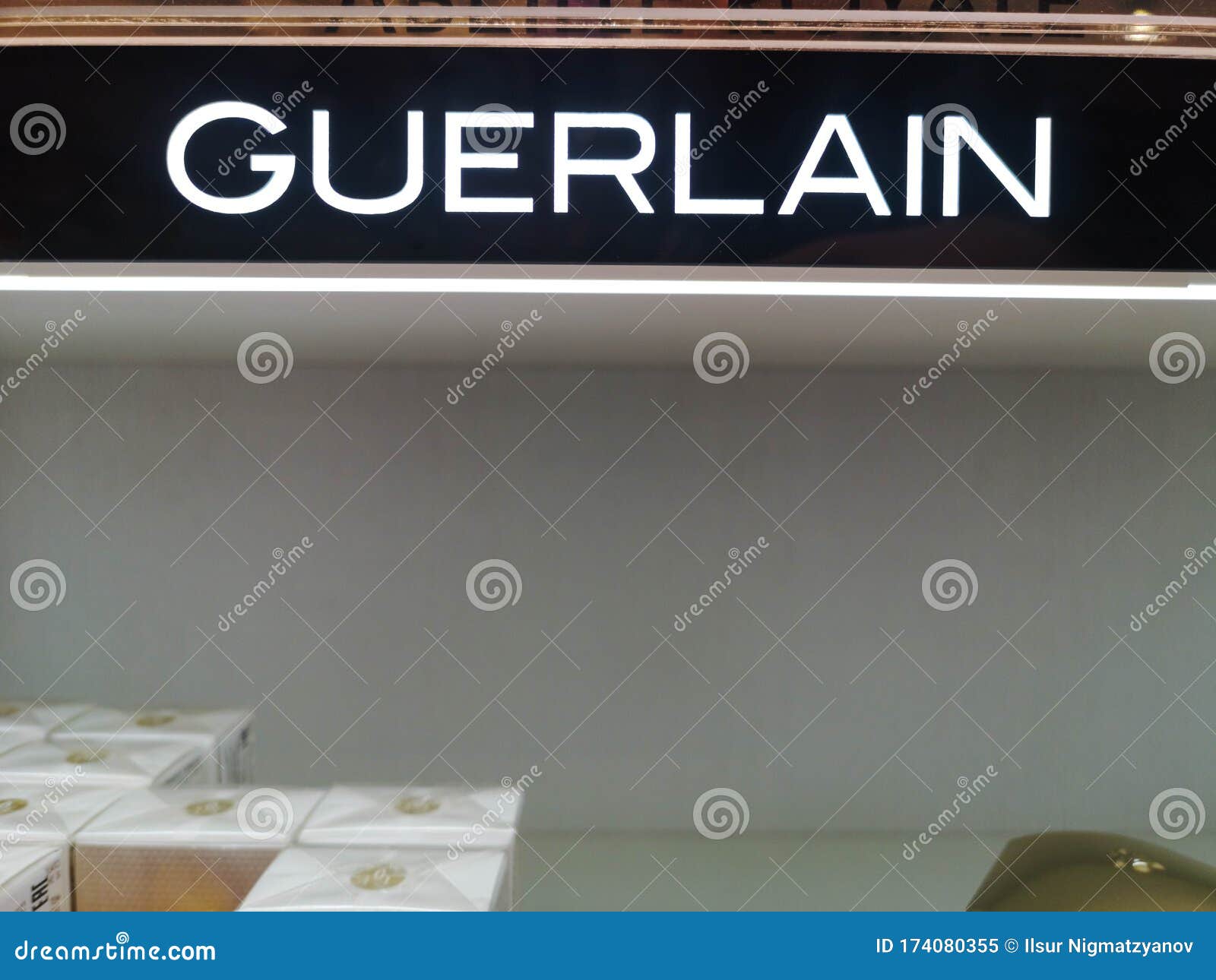 Guerlain Sign Owned by Louis Vuitton Moet Hennessy LVMH Corporation in  Perfume and Cosmetics Store on February 10, 2020 in Russia Editorial Image  - Image of guerlain, body: 174080355