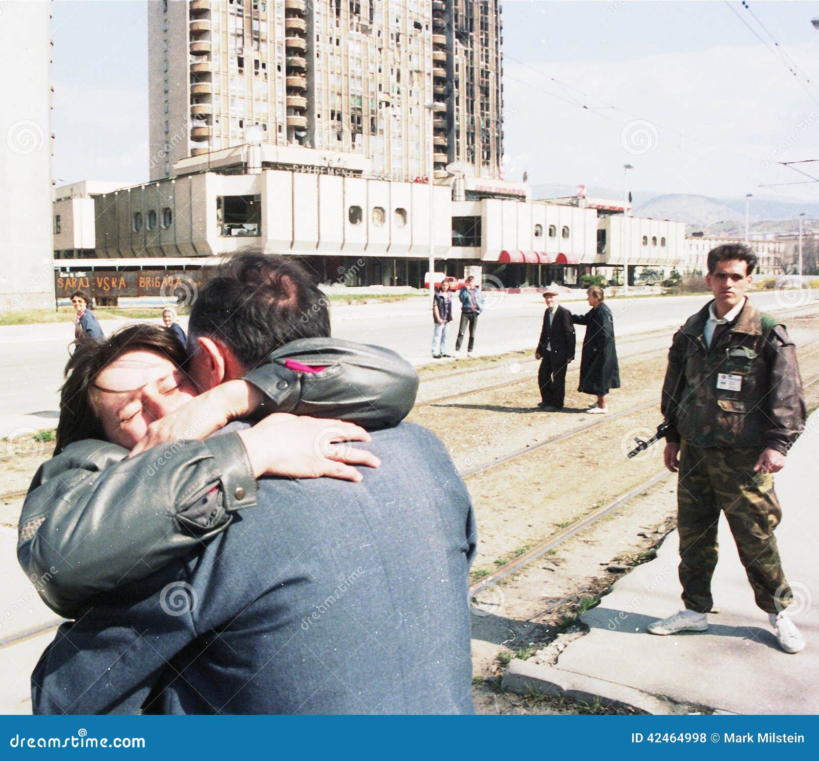 GUERRA CIVIL BOSNIO foto de archivo editorial. Imagen de frente - 42464998, image size:1600x1486