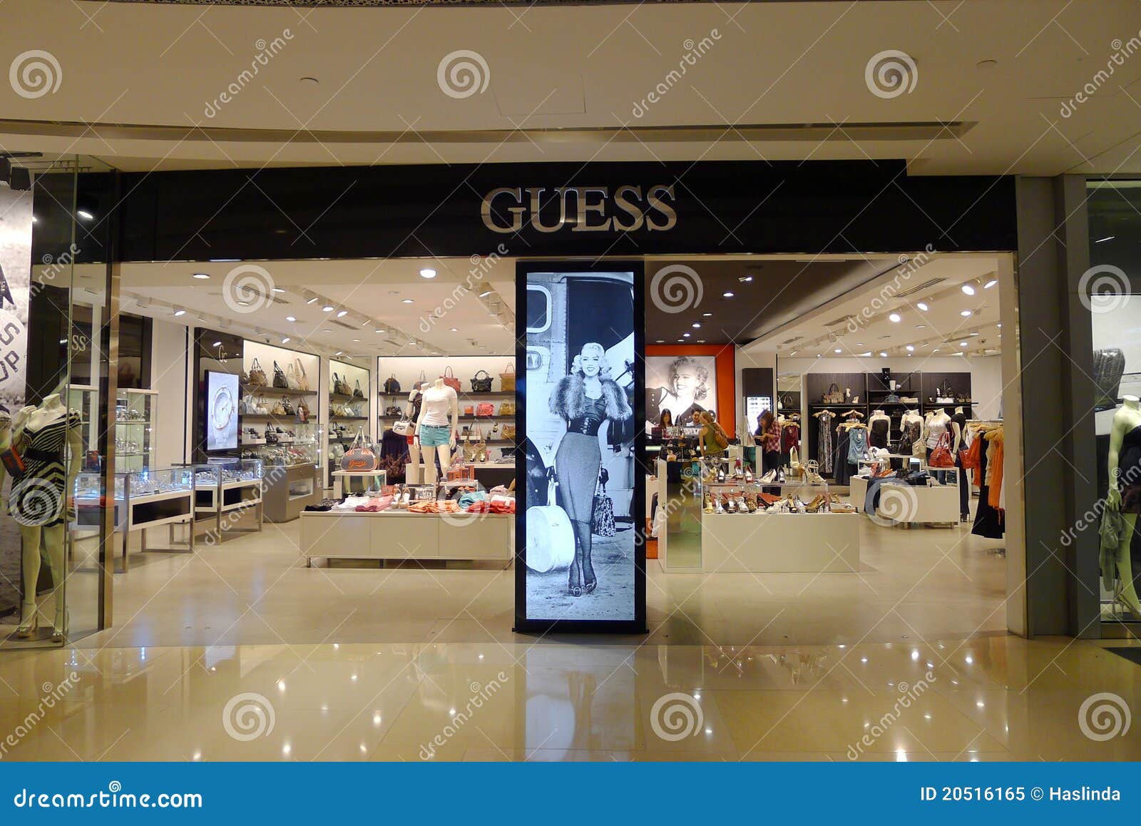 Guess Fashion Store editorial image. Image of display - 20516165