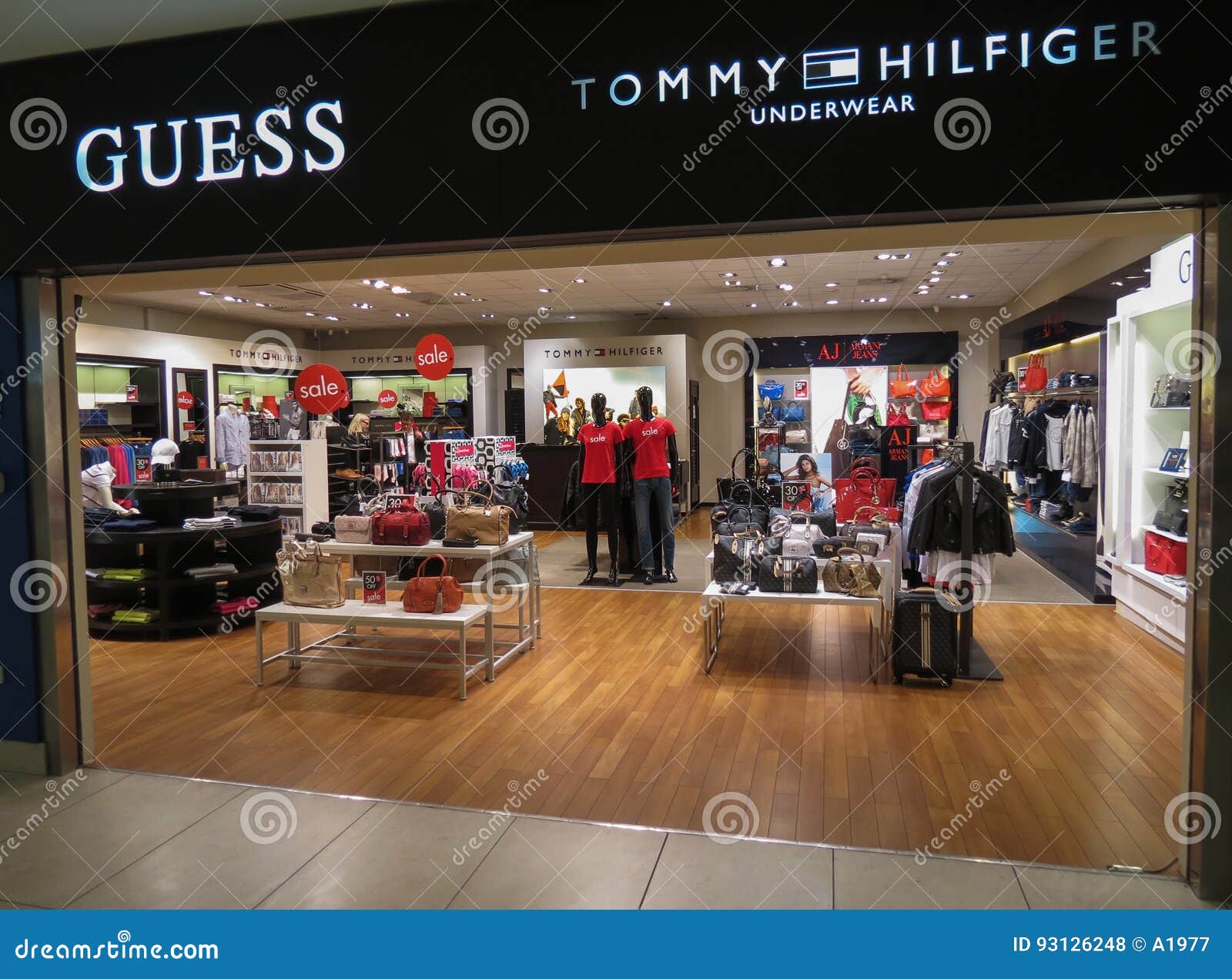 tommy sale store