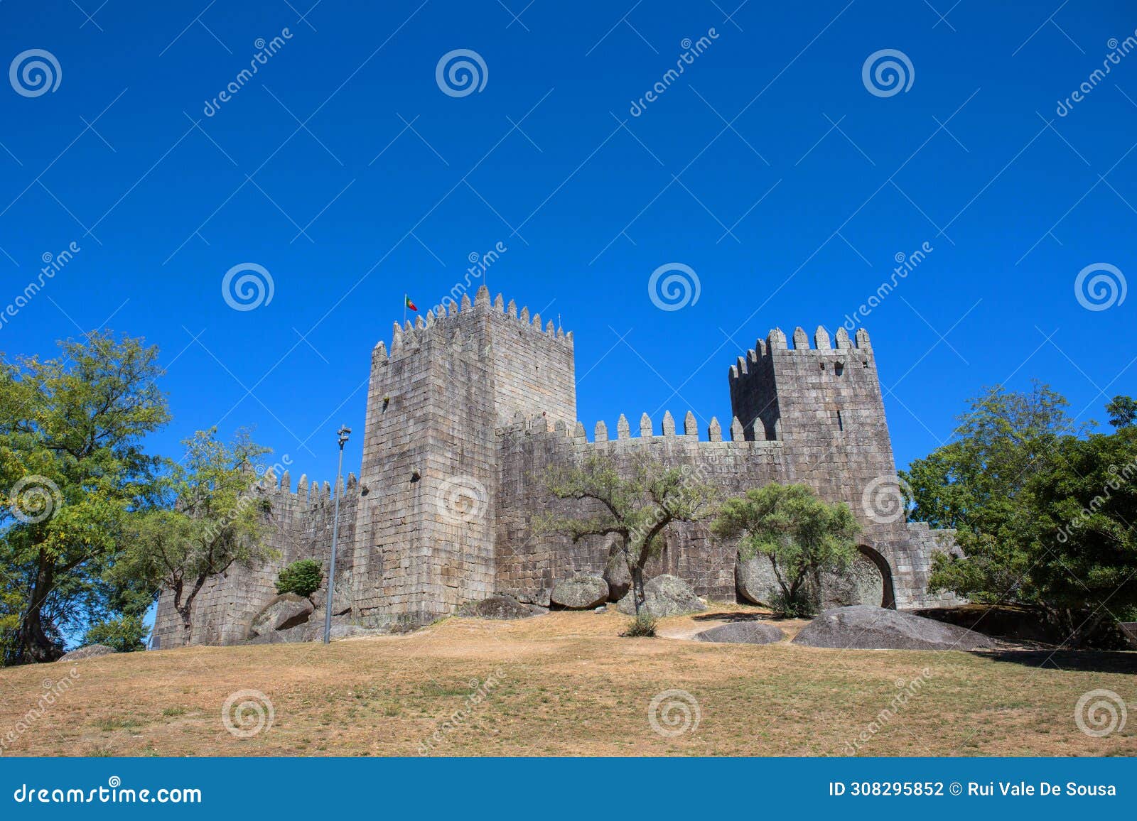 guimaraes castle in portugal