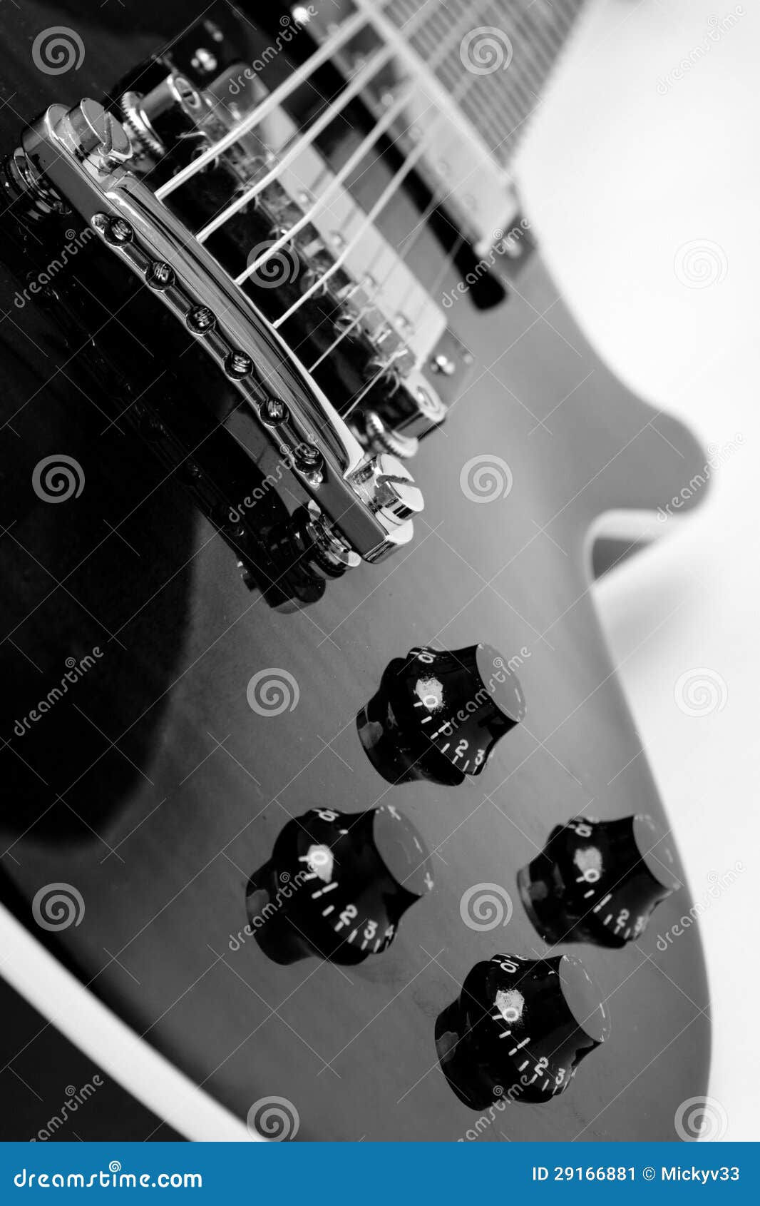 Guitarra Eléctrica En El Fondo Blanco Imagen de archivo - Imagen de  musical, sonido: 29166881
