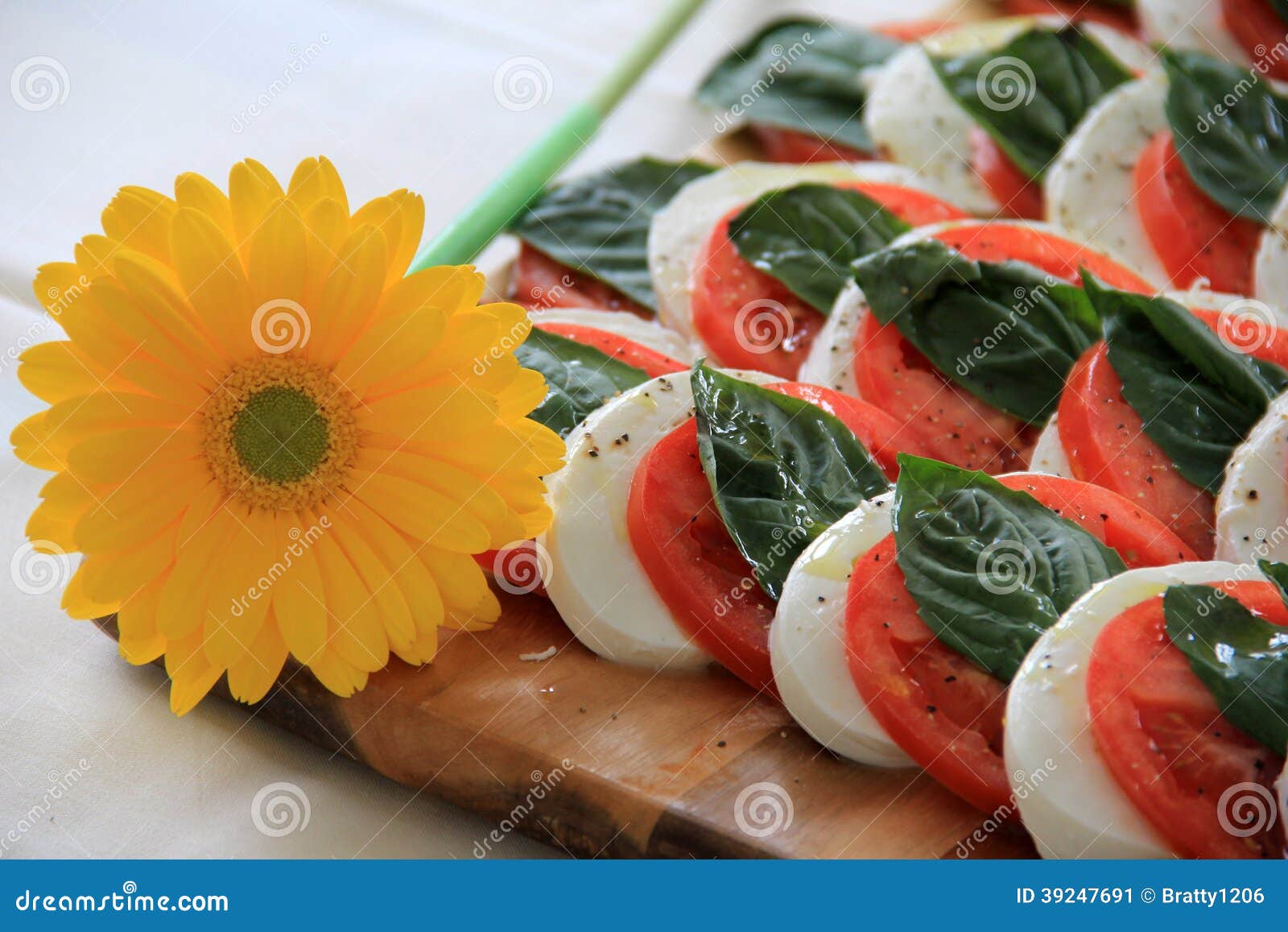 tomat och mozzarellasallad