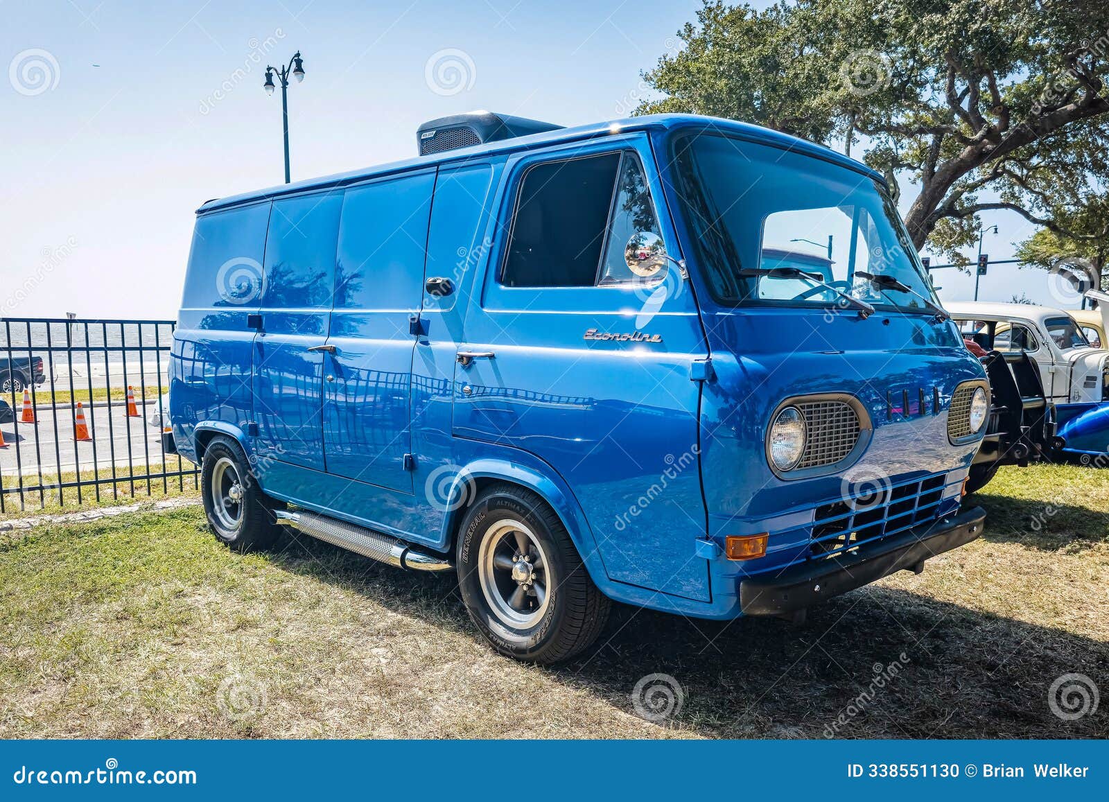 1963 Ford Econoline Panel Van Editorial Image - Image of corner