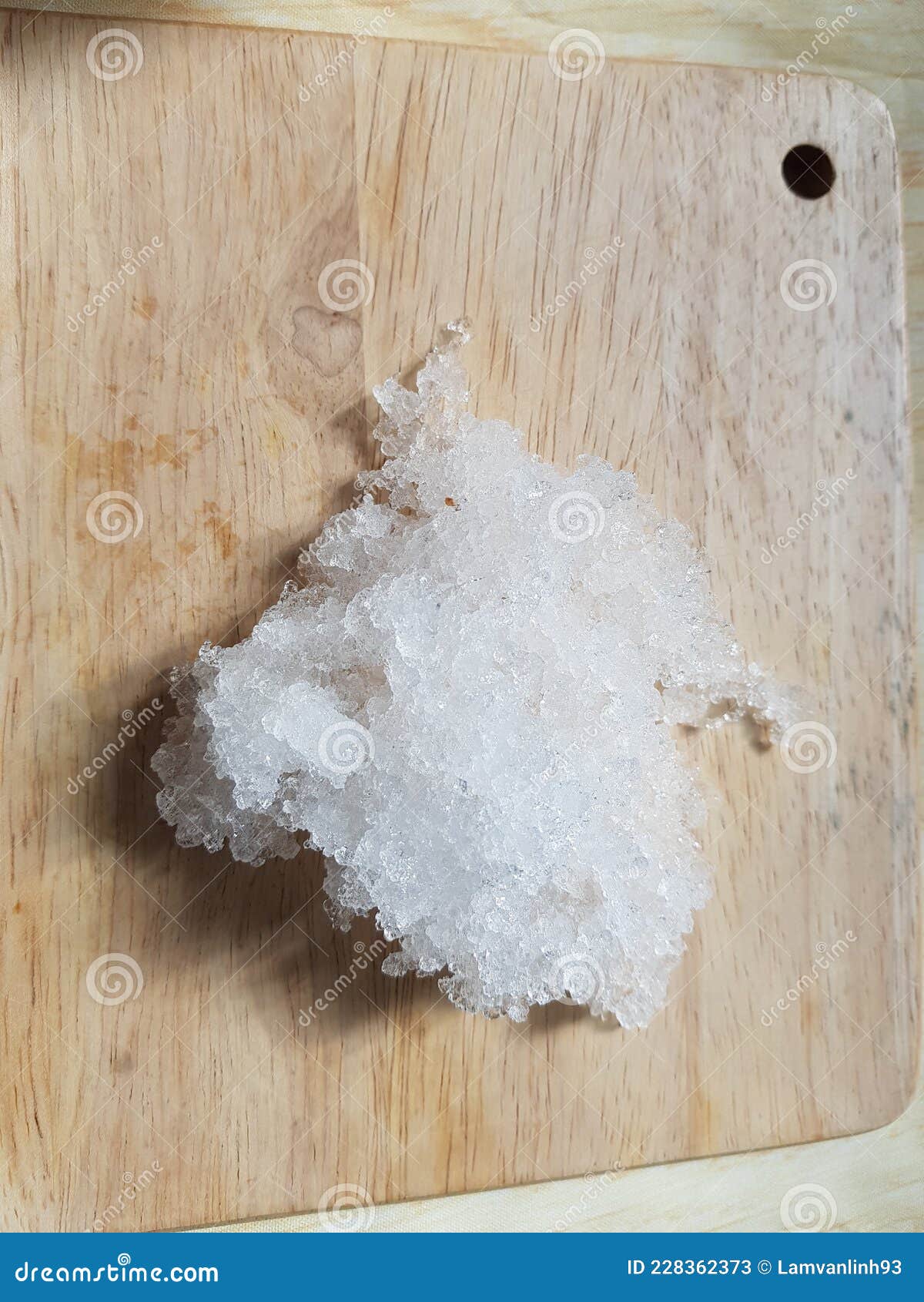 Gum Tragacanth Snow Bird Nest Was Cooked Many Dishes Such As: Sweet Soup,..  Stock Image - Image of white, snow: 228362767