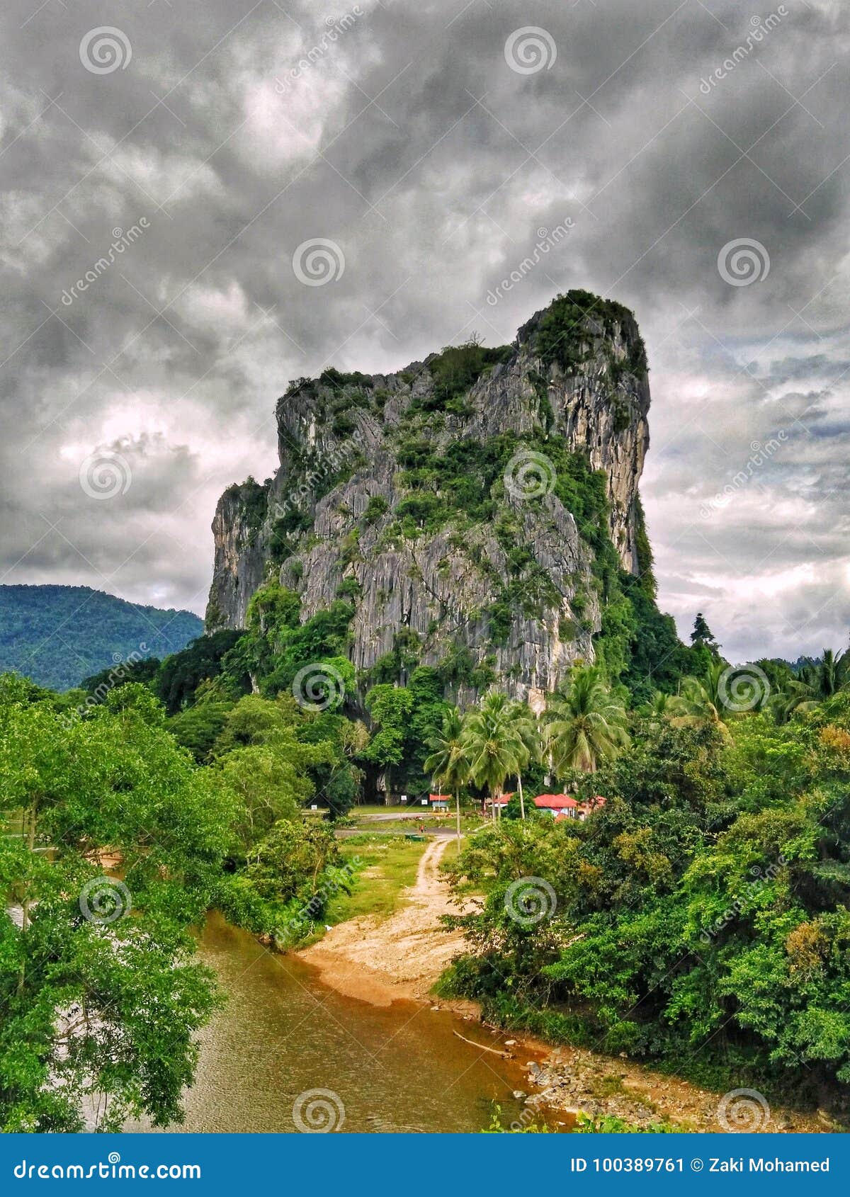 gunung reng in jeli, kelantan