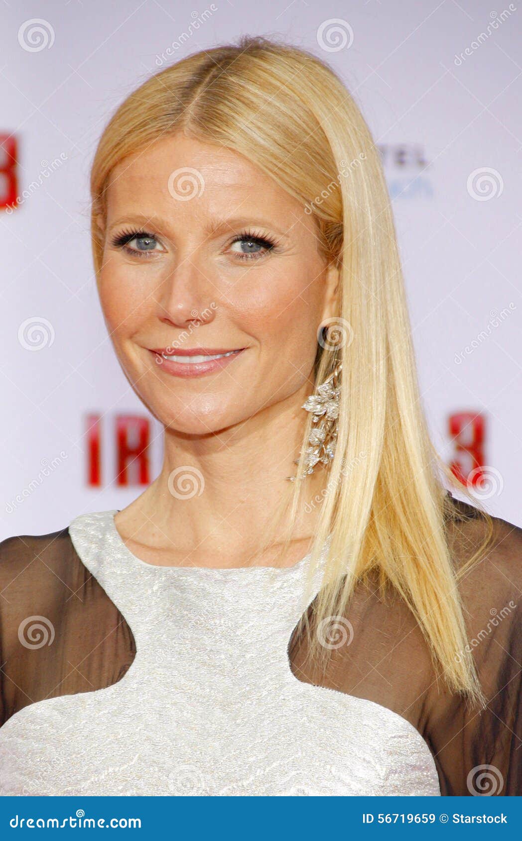 Gwyneth Paltrow Shines at Michael Kors Fashion Week | TikTok, image size:1048x1690