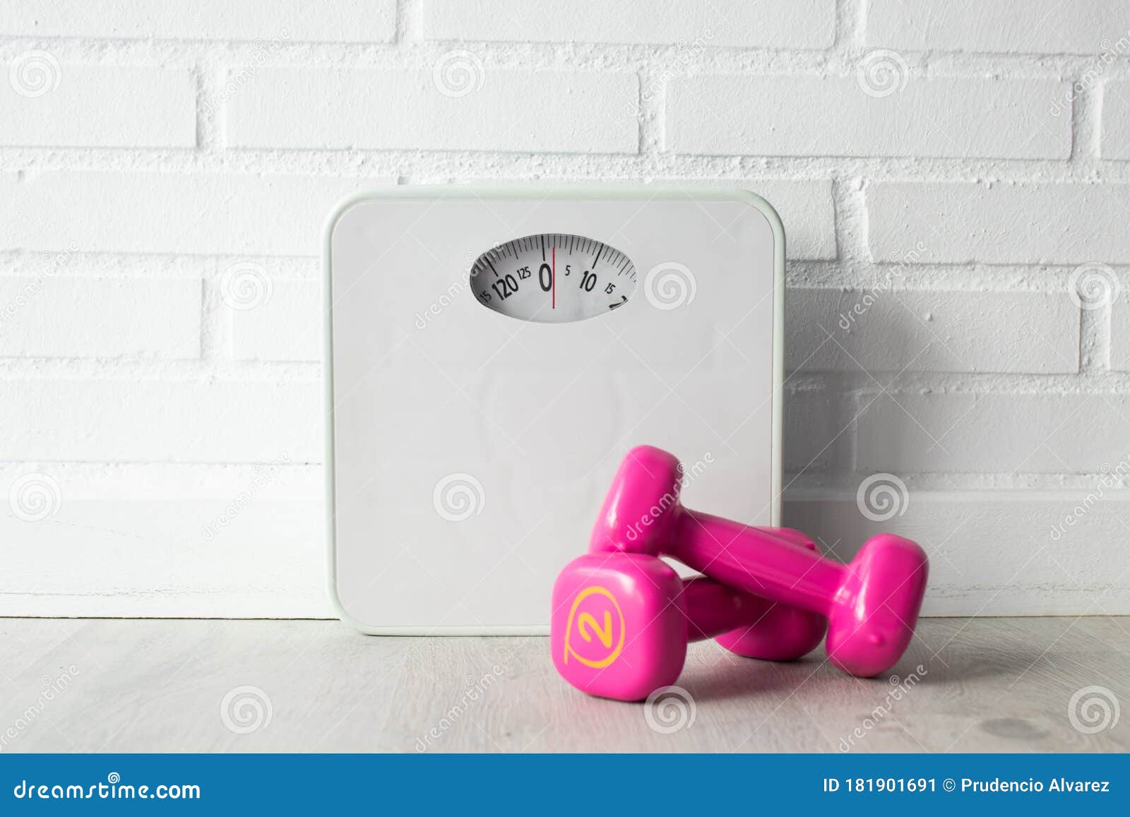 Gym dumbbell scales stock image. Image of muscle, healthy 181901691