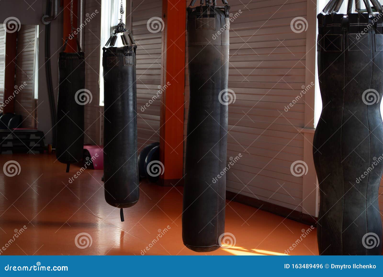 The Different Types Of Punching Bags And What They Are Good For – The  Basement Warrior