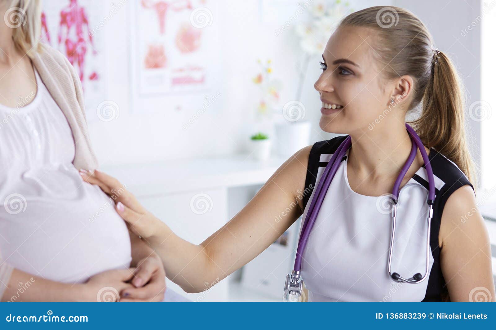 Gynecology Consultation Pregnant Woman With Her Doctor In Clin Stock Image Image Of Birth 