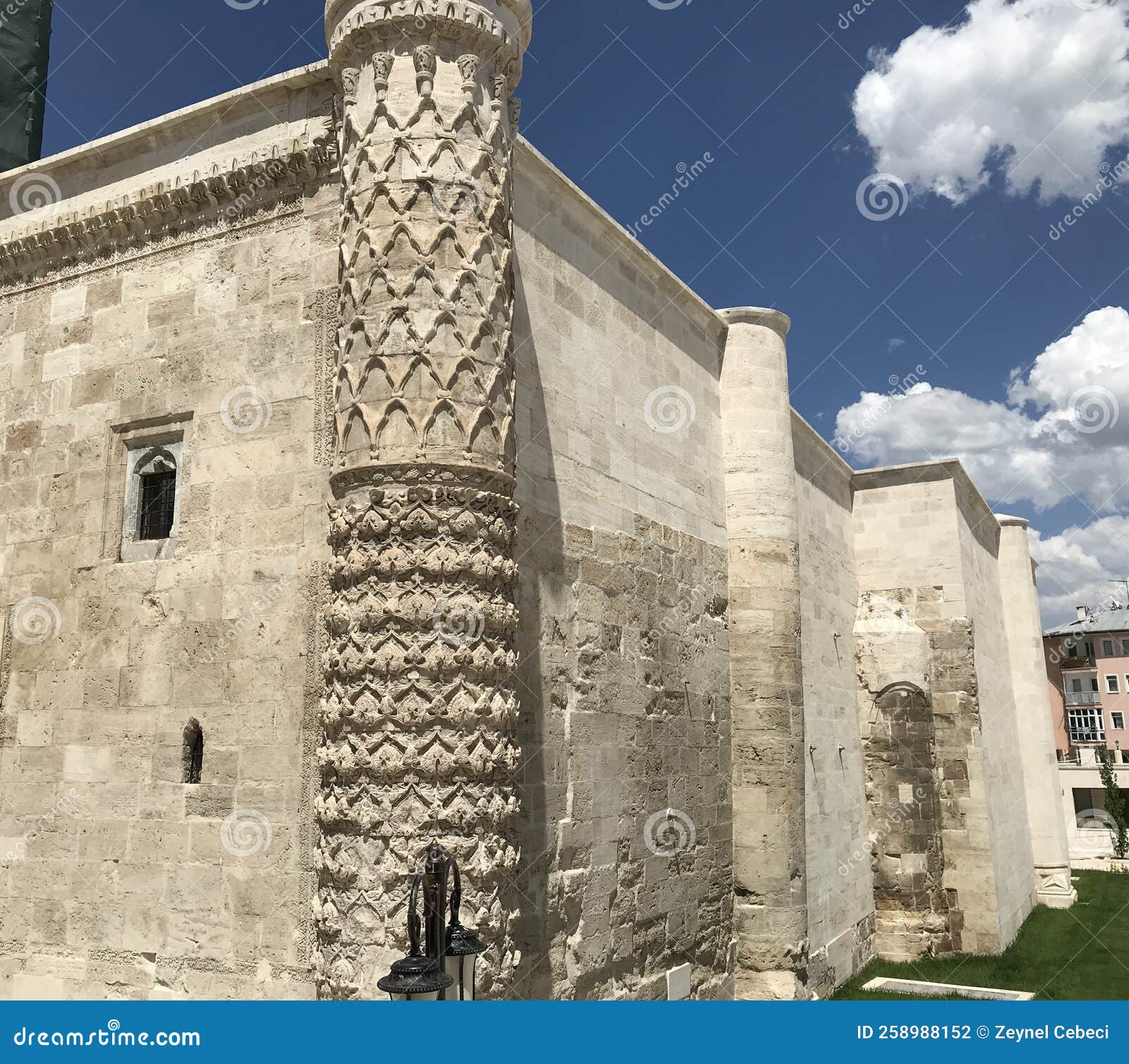 southwest corner column of gÃÂ¶k madrasa in sivas