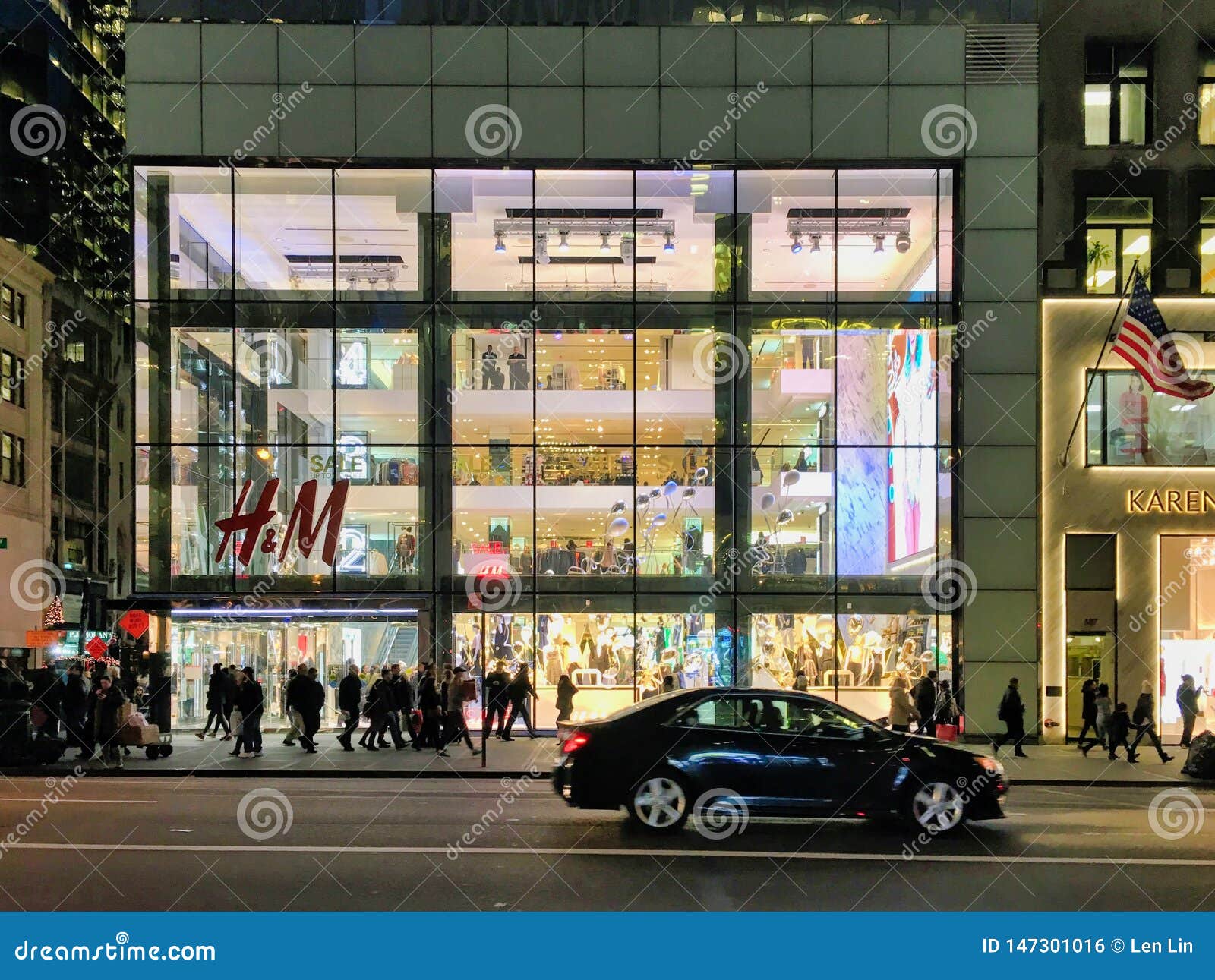 H&M on 5th Avenue, New York City Editorial Photo - Image of city, facade:  147301016