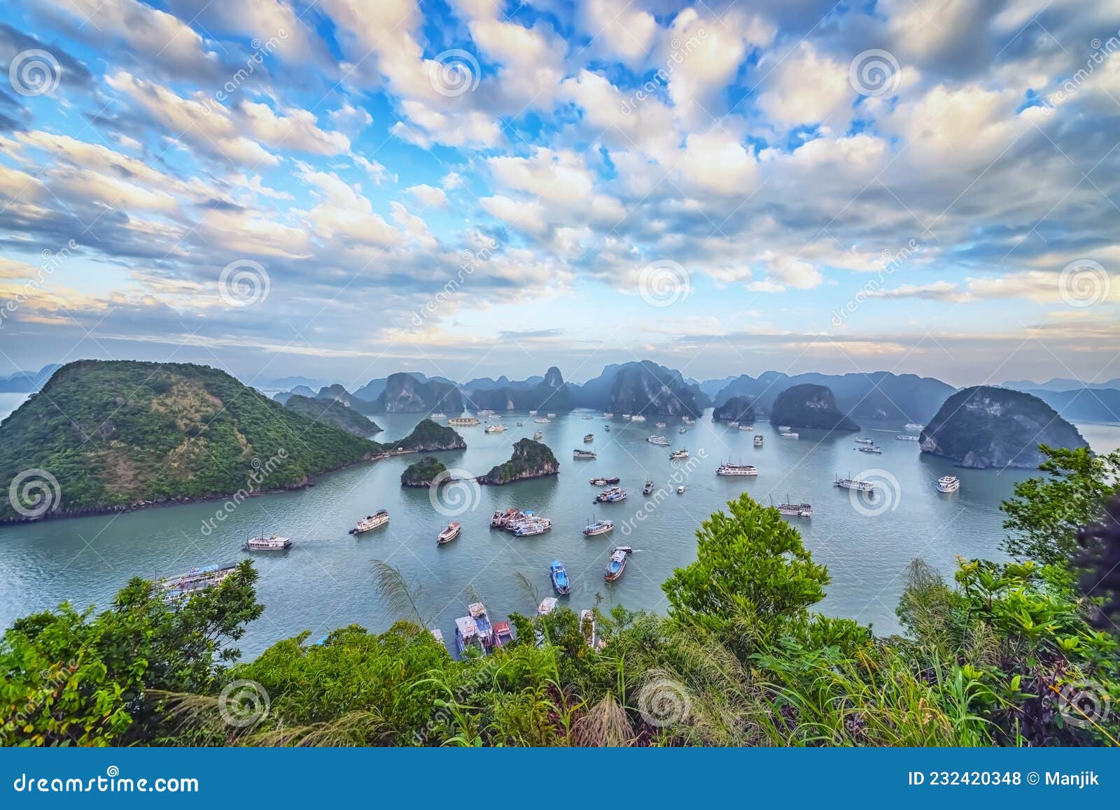 Halong bay at sunset stock photo. Image of beach, nature 232420348