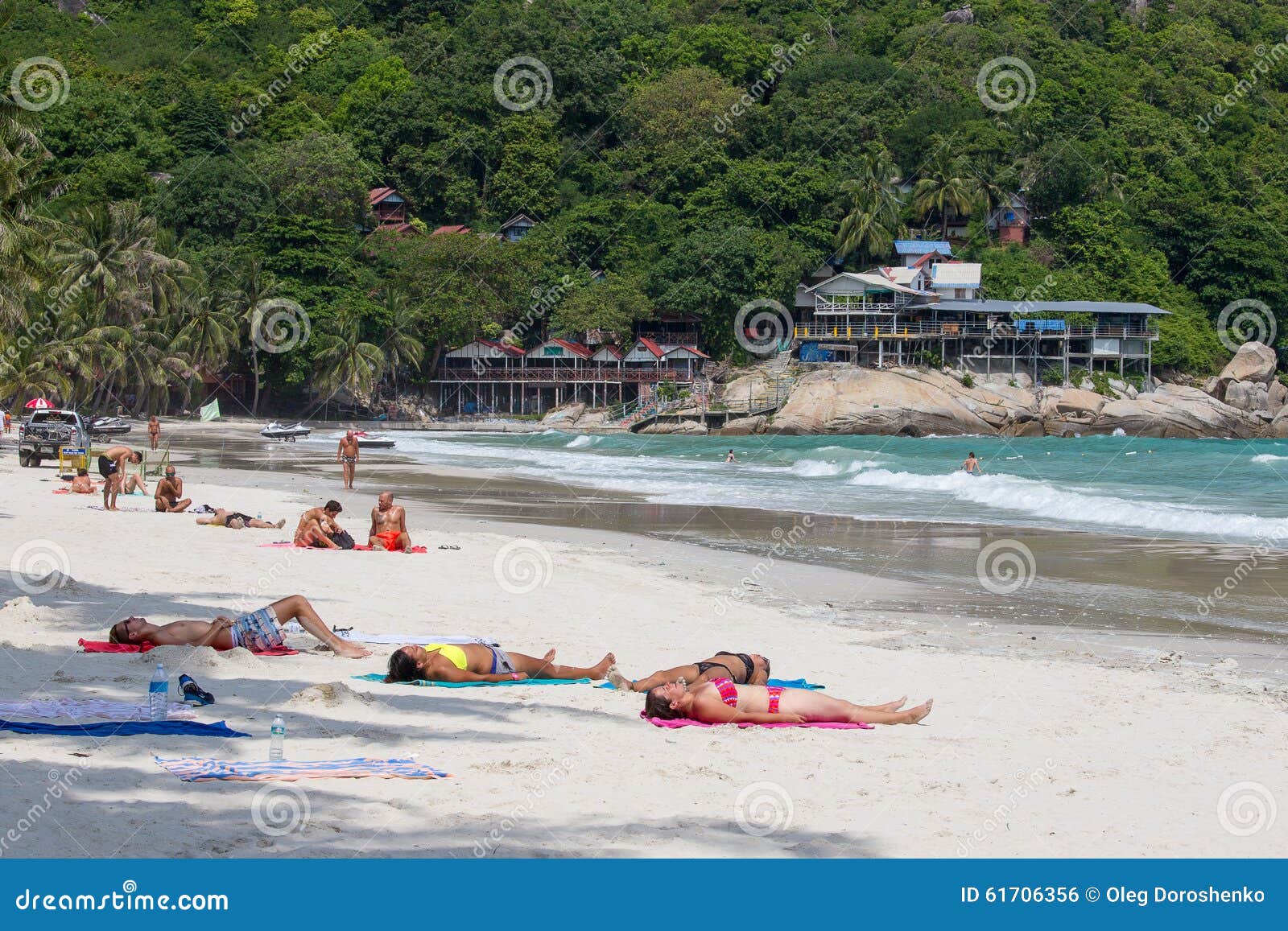 Haad Rin Beach In The Island Koh Phangan Thailand Editorial Photo Image Of Suntan Scenic 61706356