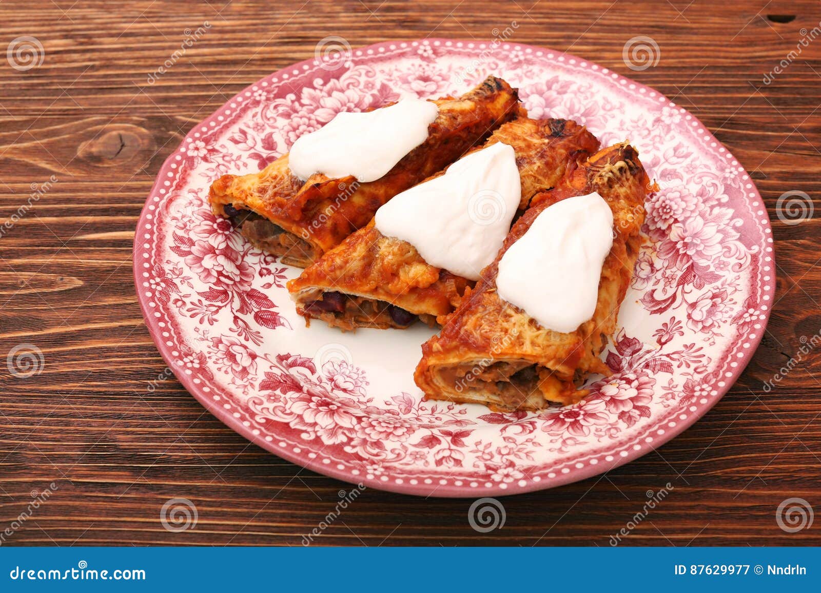 Habas Y Enchiladas De Las Verduras Imagen de archivo Imagen de