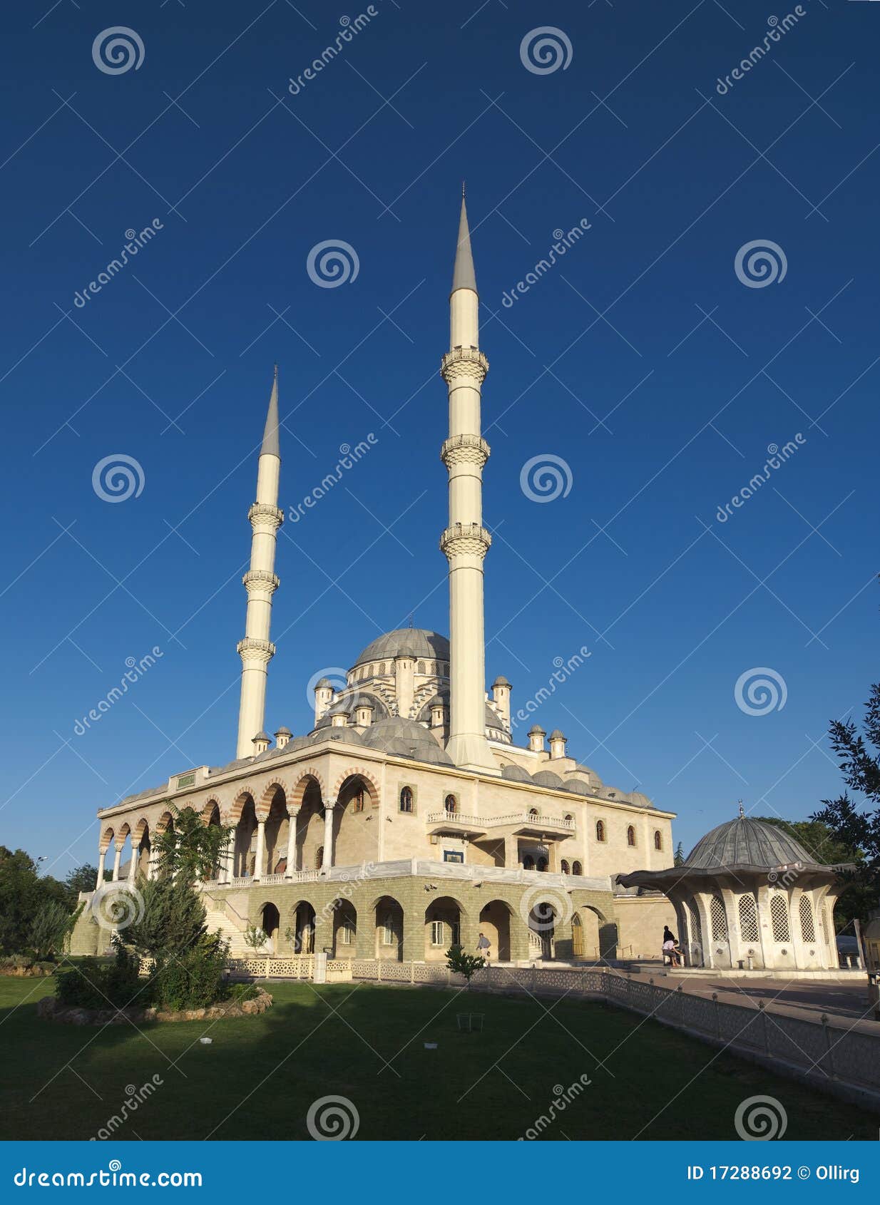 haci veys zade mosque in konya