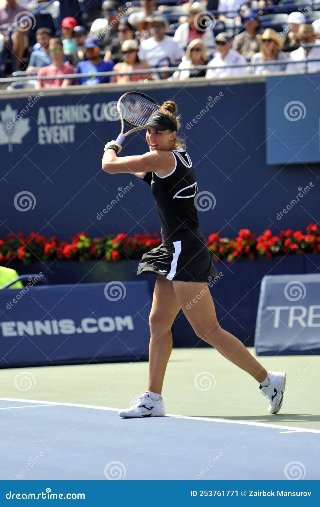 https://thumbs.dreamstime.com/z/haddad-maia-beatriz-bra-nbo-finalist-singles-black-trophy-haddad-maia-beatriz-bra-nbo-253761771.jpg