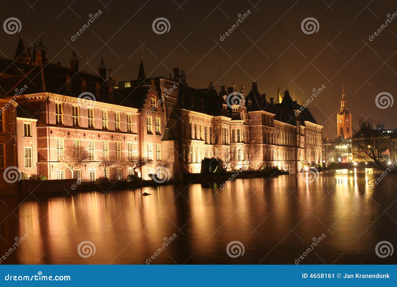 The Hague at Night stock image. Image of illuminated, hofvijver 4658161