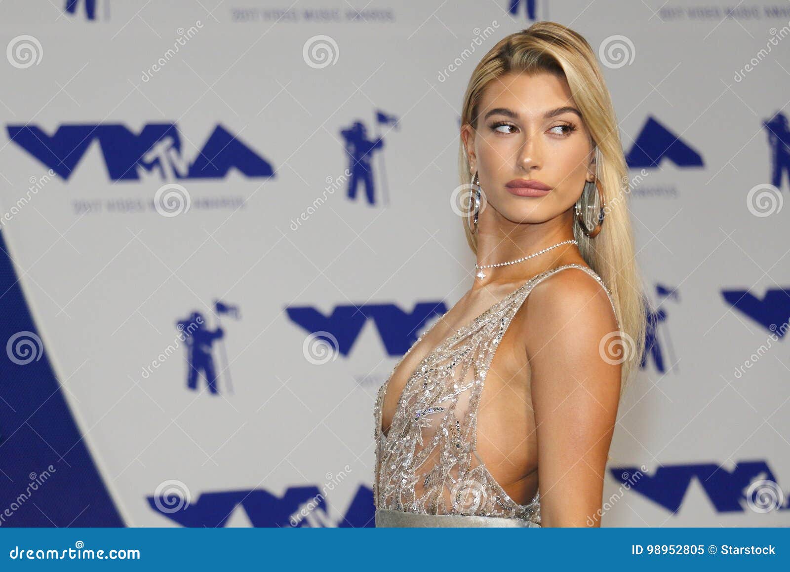 Hailey Rhode Baldwin editorial image ...