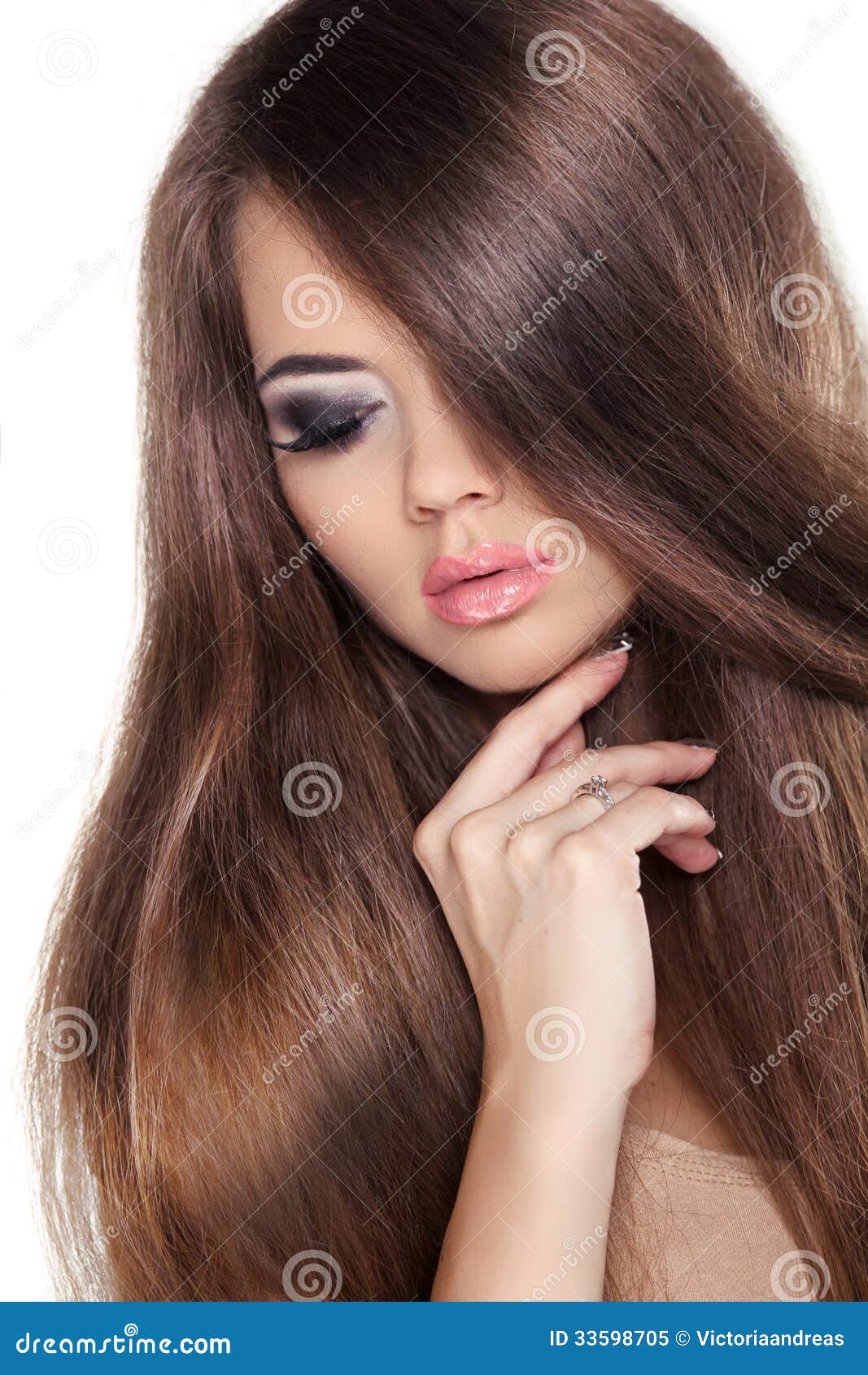 Hair. Beautiful Brunette Girl. Healthy Long Brown Hair Stock Image - Image  of face, complexion: 33598705