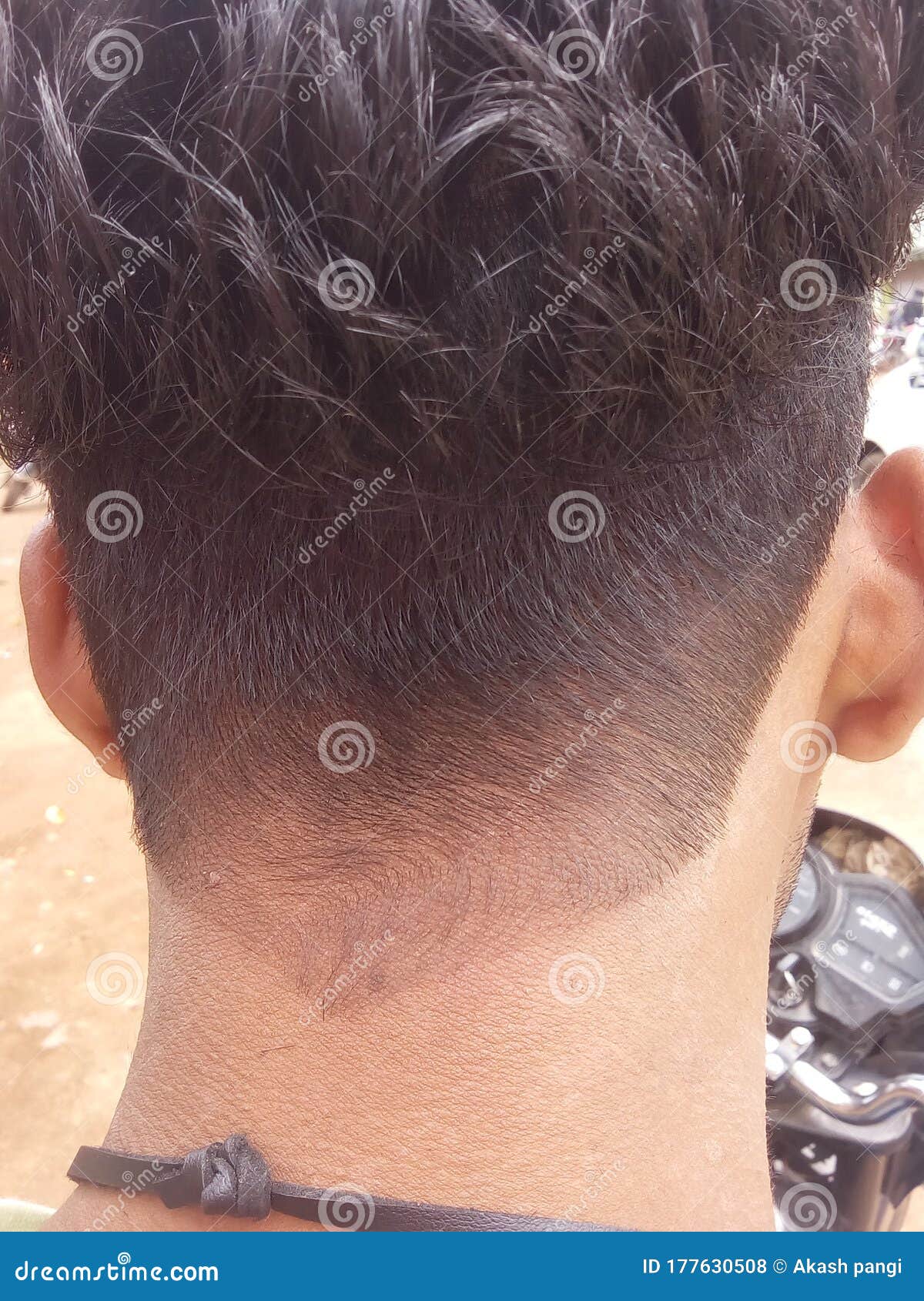 Trending fade haircuts that make men glow | News Ghana