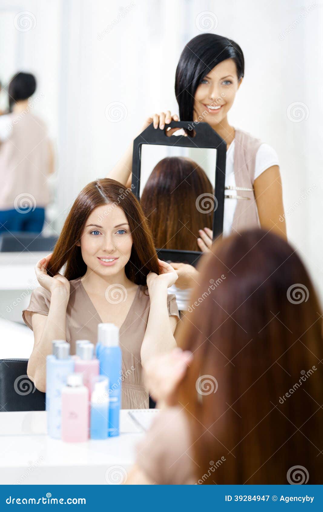 Hair Stylist Showing the Haircut of Client in Mirror Stock Image - Image of  cute, beautician: 39284947