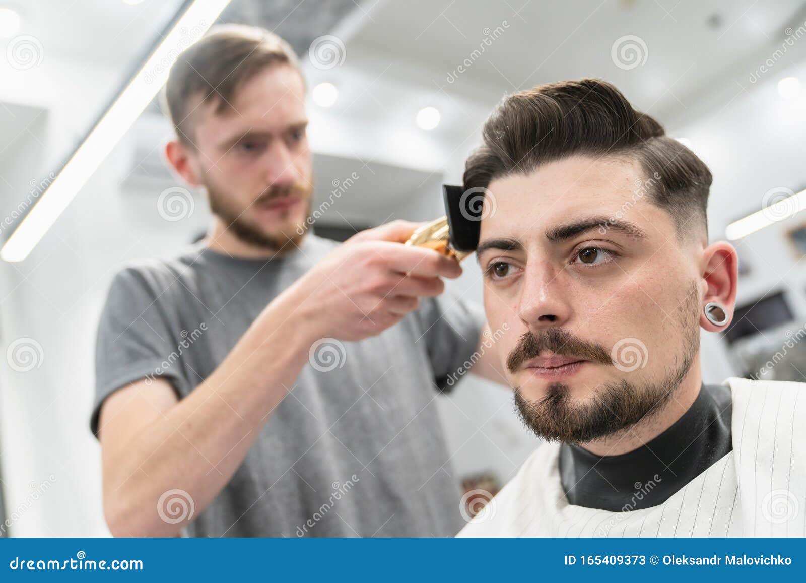 Haircut in a Hairdresser. New Haircut Style. Stock Image - Image of modern,  hairstyle: 165409373
