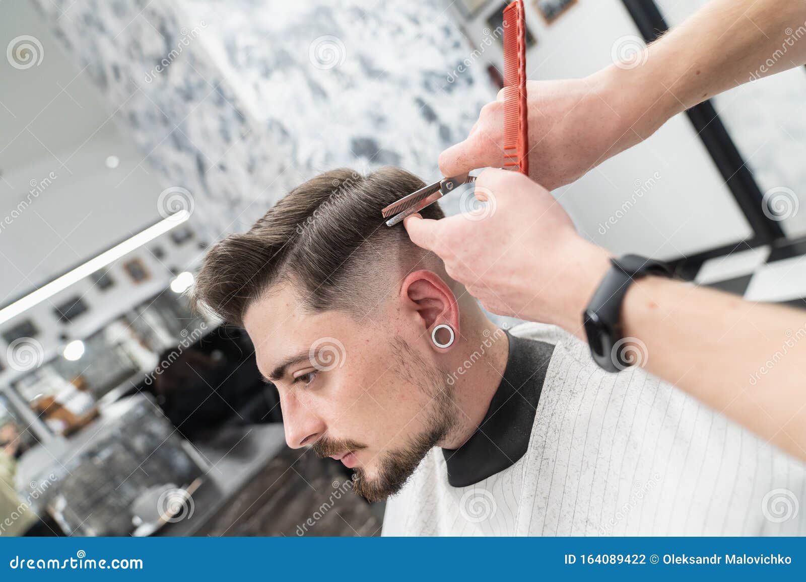 Haircut in a Hairdresser. New Haircut Style. Stock Photo - Image of  customer, modern: 164089422