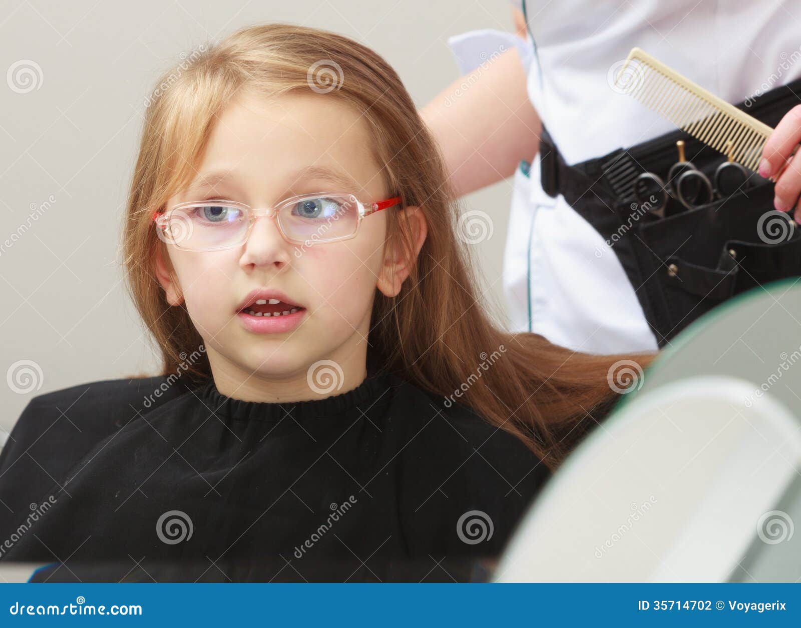 Hairdresser Combing Hair Little Girl Child in Hairdressing Beauty Salon  Stock Photo - Image of hairdressing, combing: 35714702
