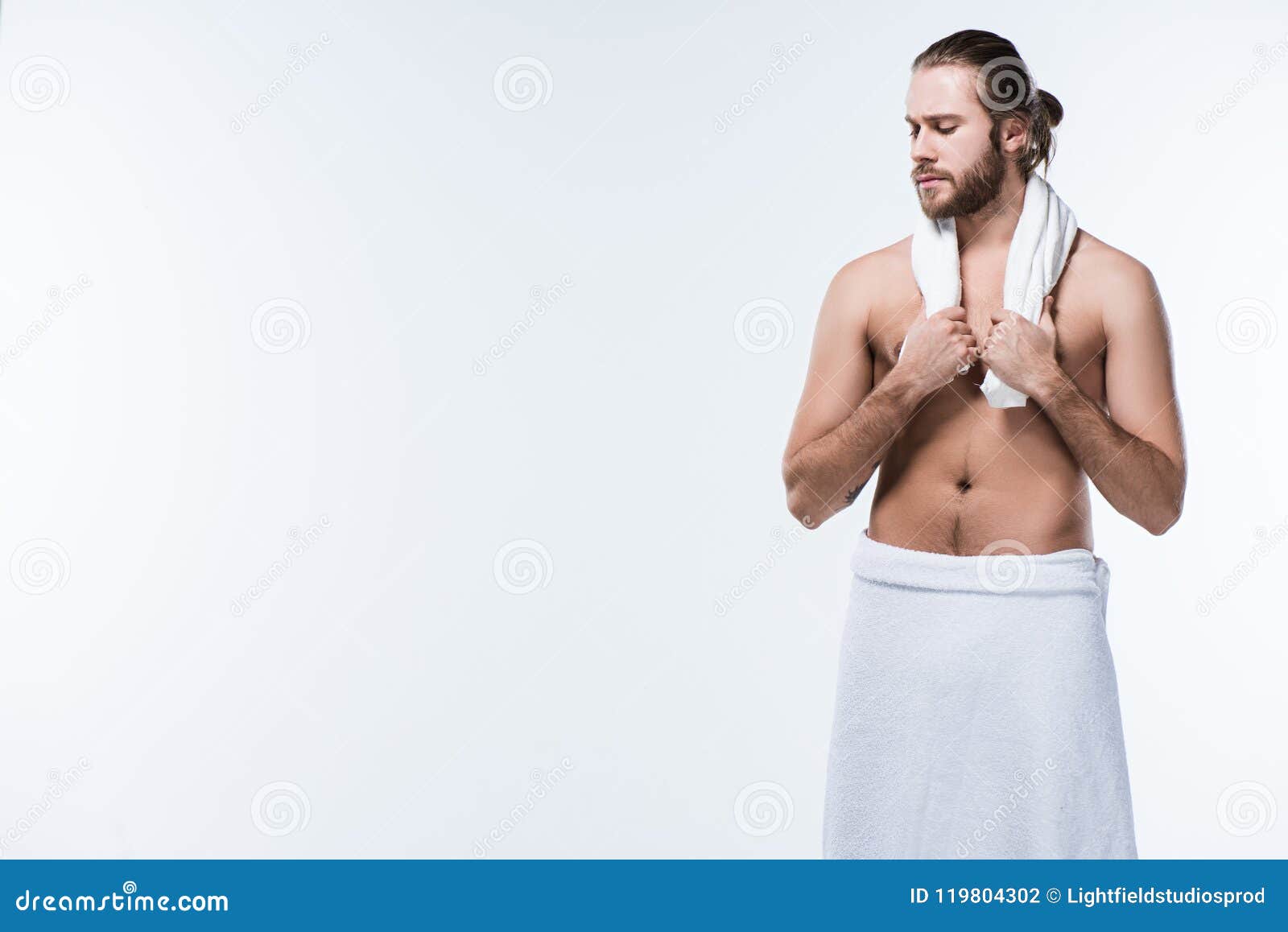 Мужик с полотенцем