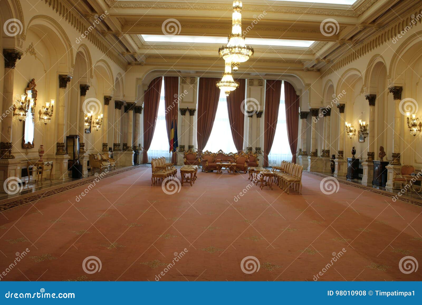 Multiplication Similar teach Hall in Palatul Parlamentului Palace of the Parliament, Bucharest Editorial  Stock Photo - Image of chandelier, palace: 98010908