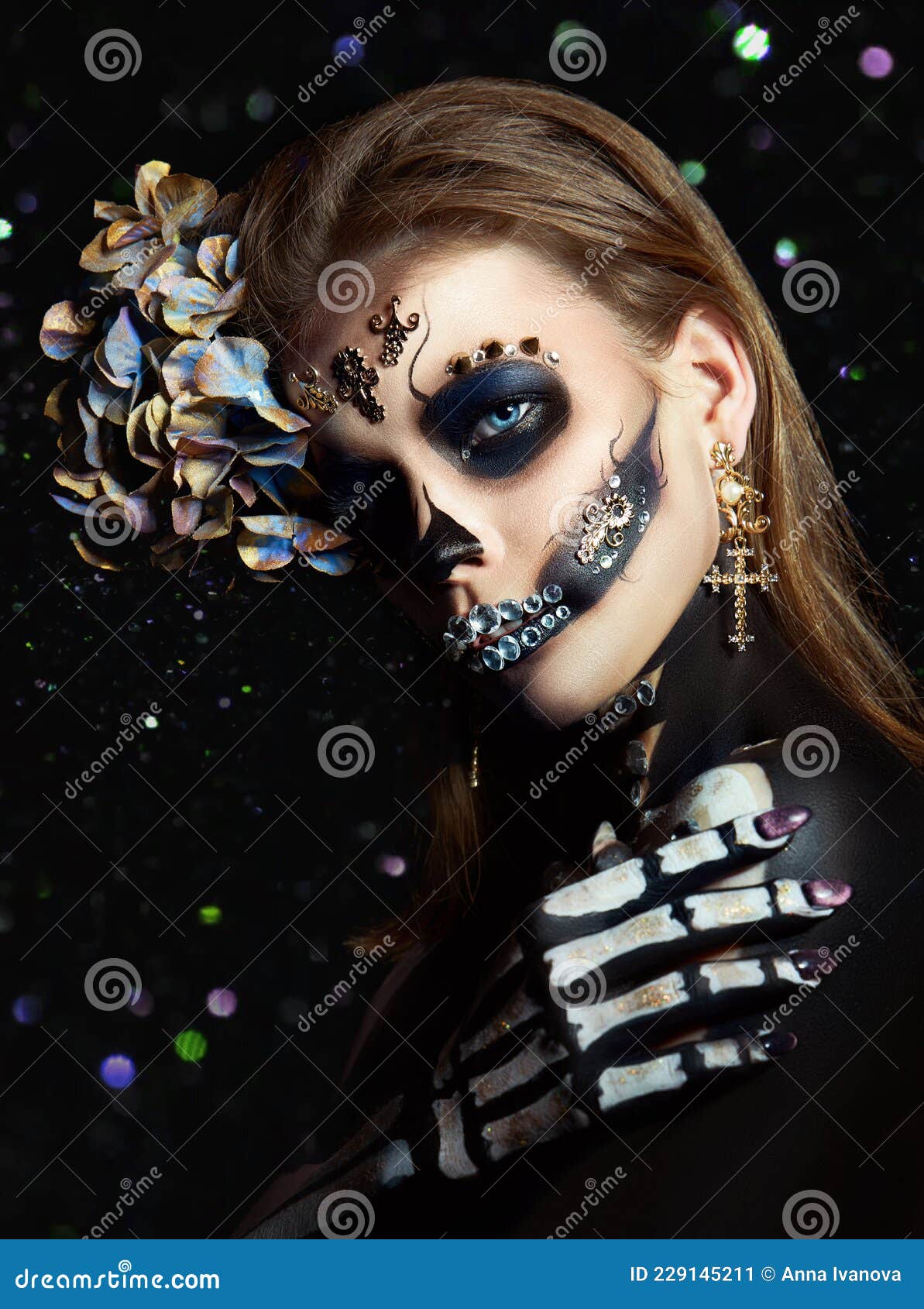 Halloween Beauté Squelette Femme Maquillage Visage Bokeh Glitter. Costume D' halloween Mort Fille. Jour Des Morts. Charmant Et Dang Image stock - Image  du densité, vacances: 229145211