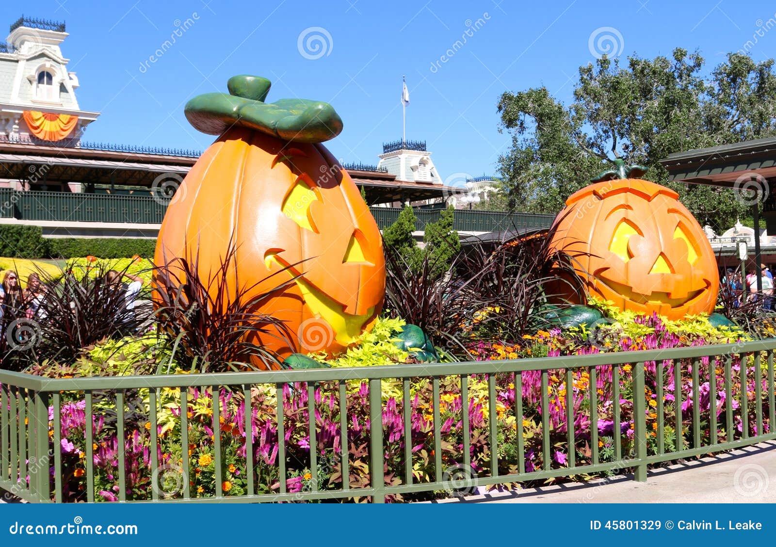 Halloween Decorations At Disneyworld Editorial Stock Image Image