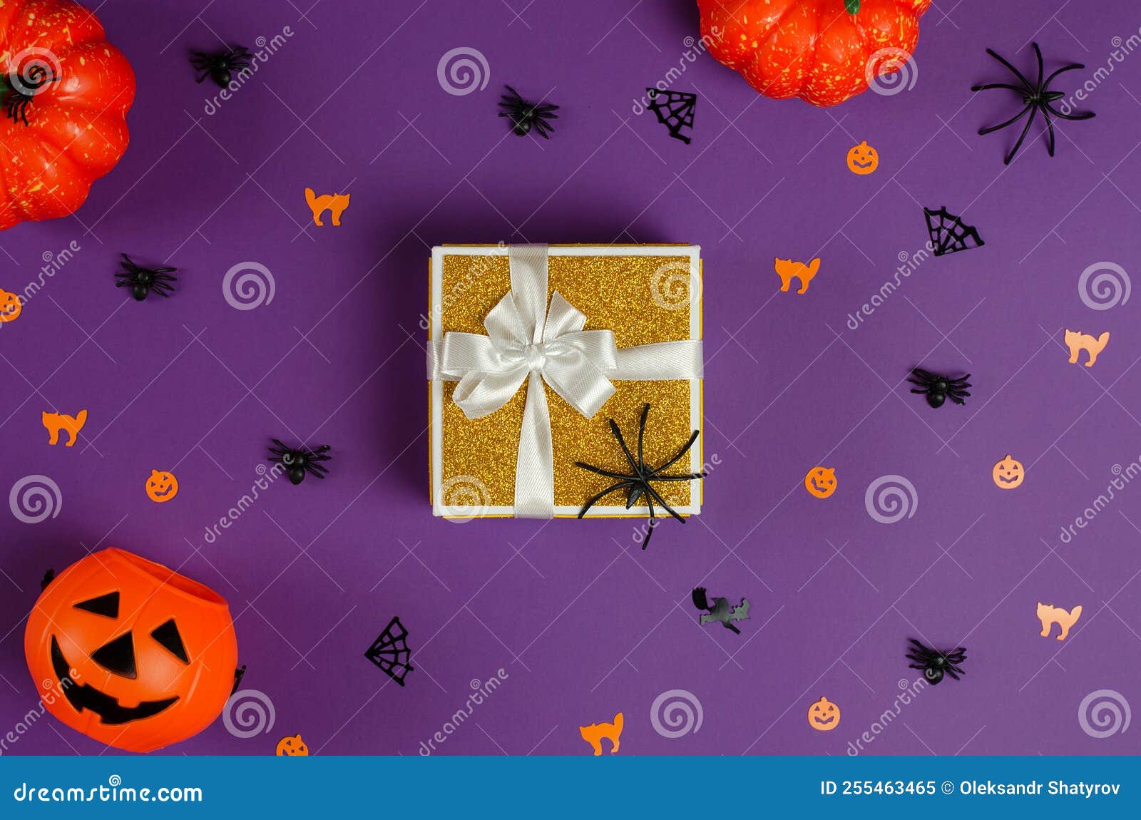 Halloween Gifts and Sale. Golden Gift Box and Traditional ...