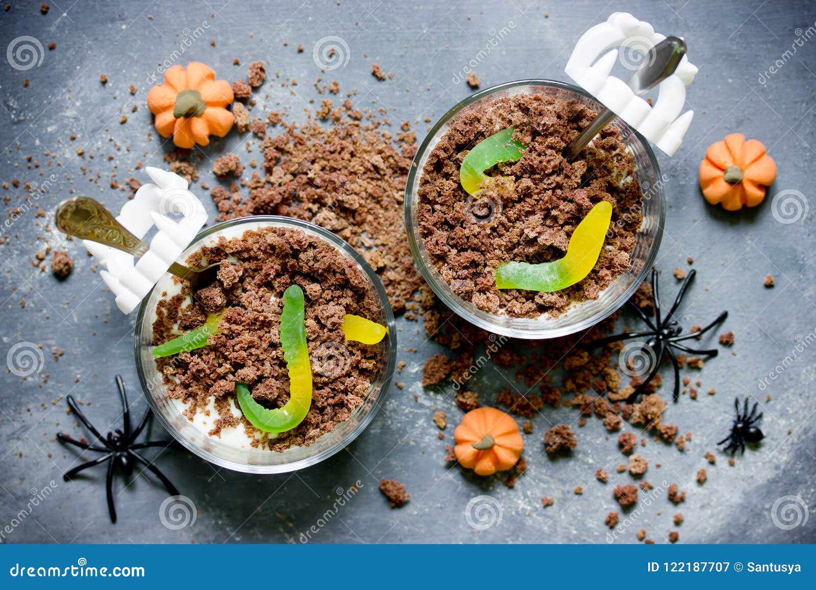 Halloween Worms And Dirt Dessert Stock Image Image Of Gourmet
