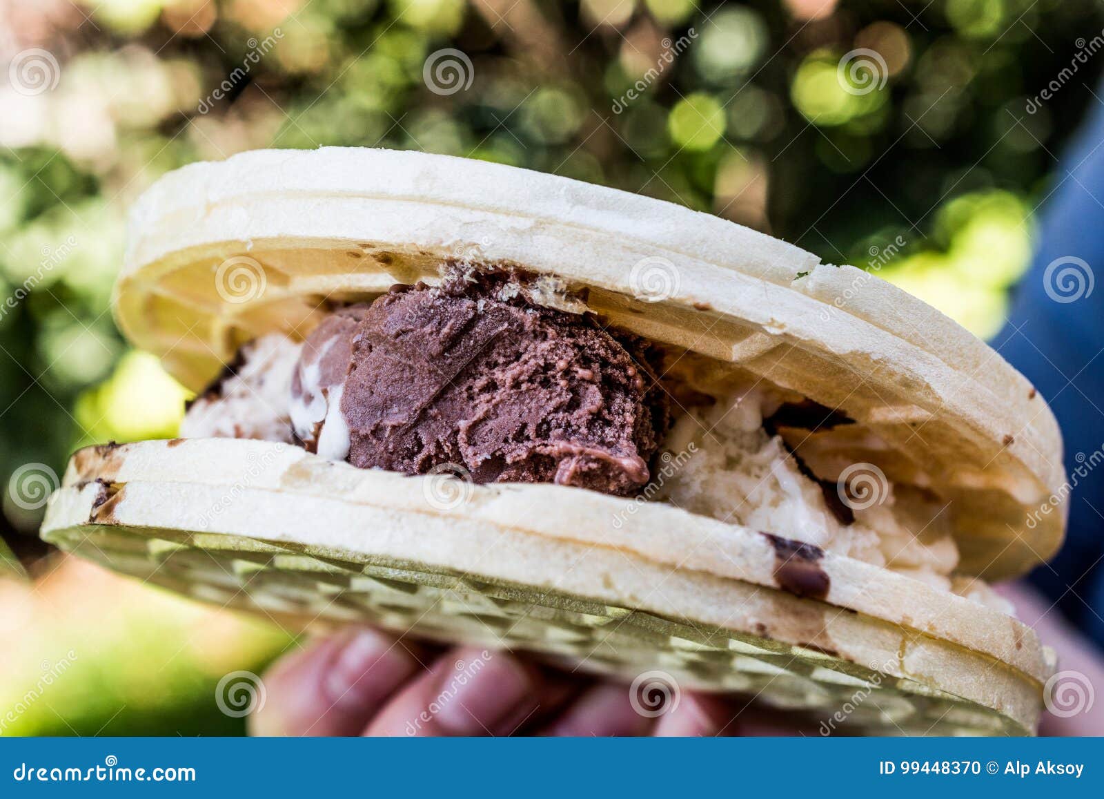 halva ice cream sandwich / kagit helva arasi dondurma.