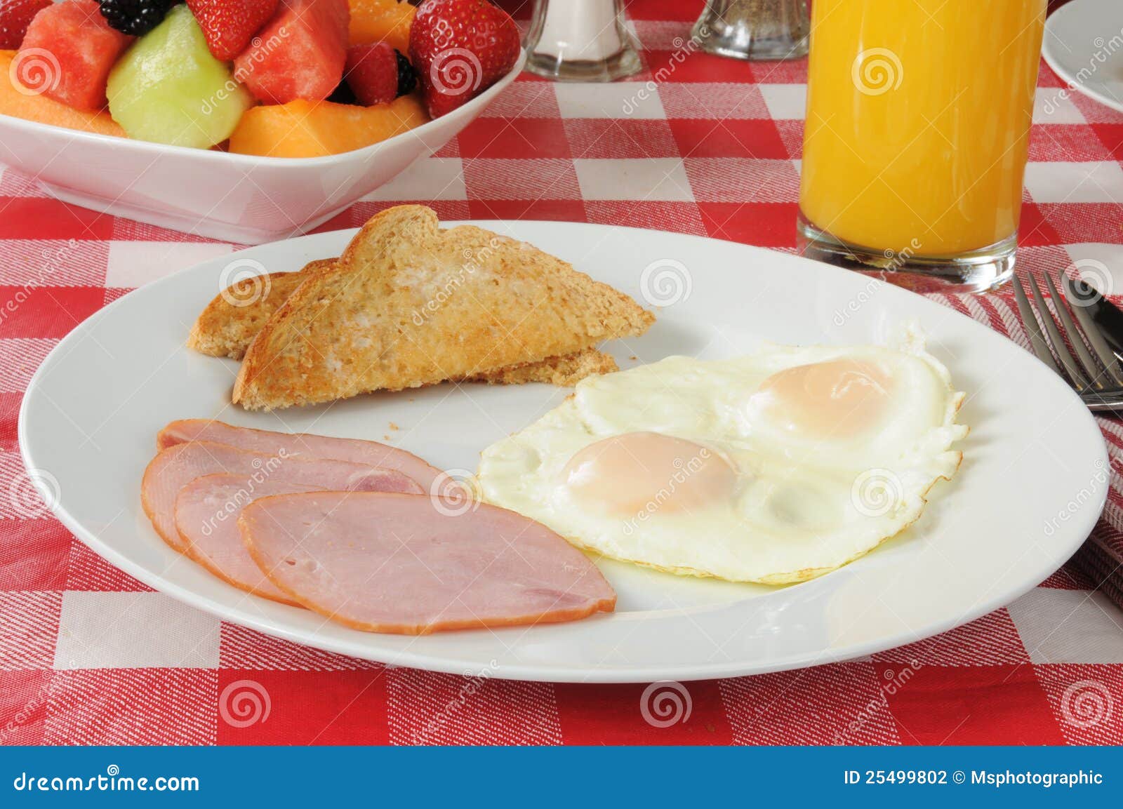 Ham and egg breakfast stock photo. Image of berries, cocktail - 25499802