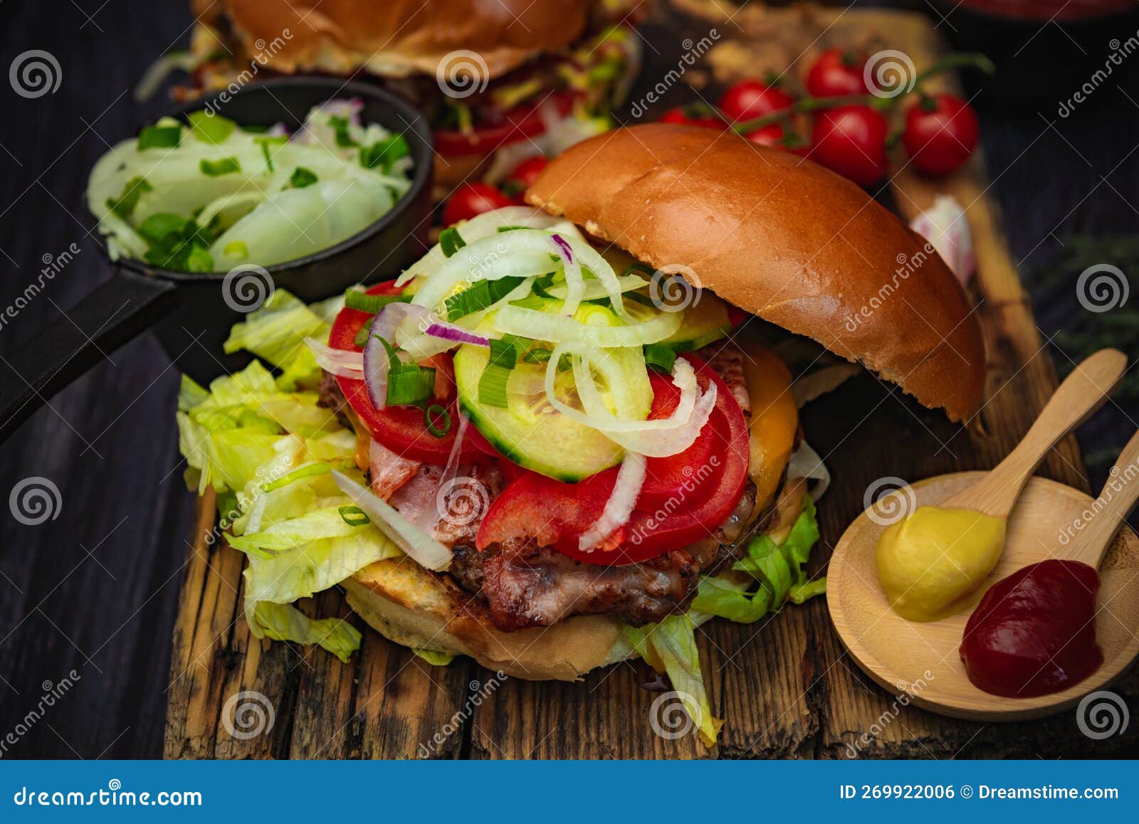 Hamburguesa O Simplemente Hamburguesa Es Un Alimento Que Consiste En