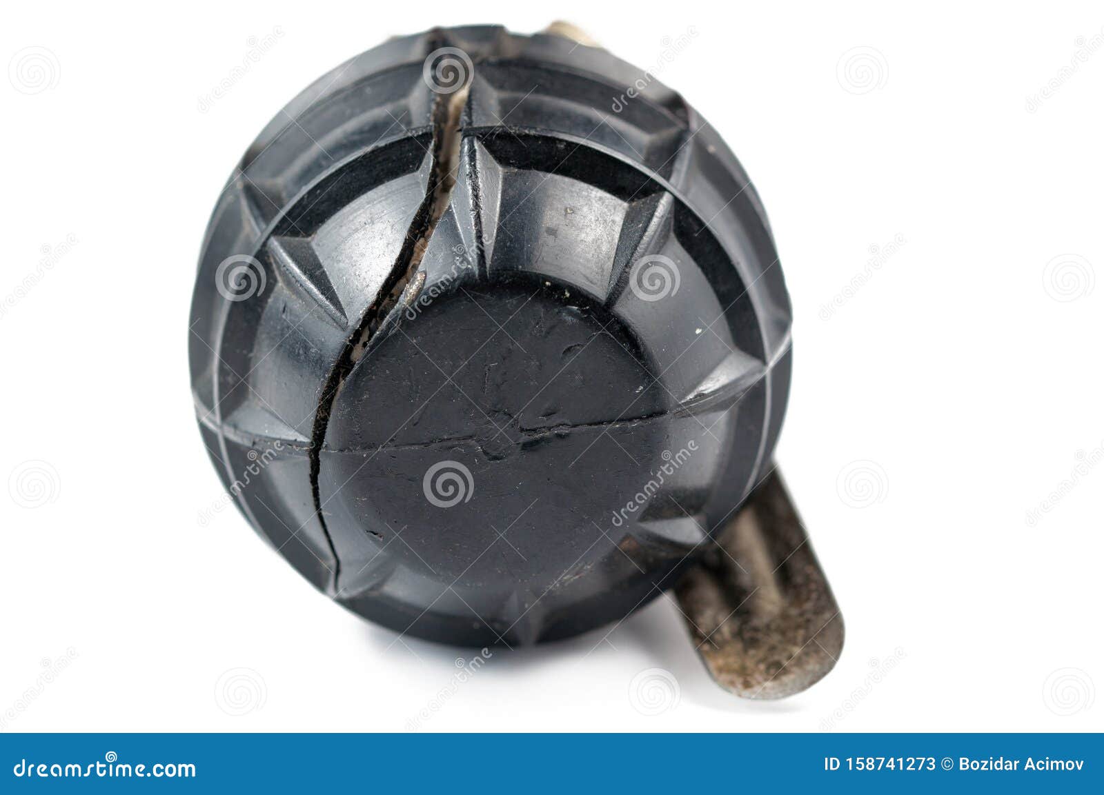 Pin on ring bomb
