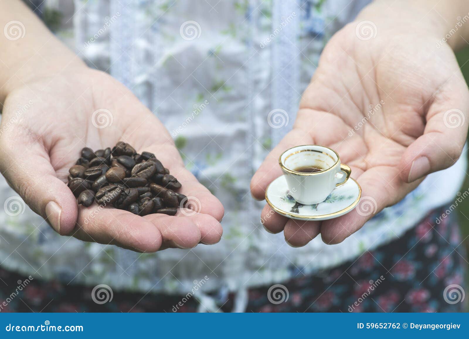 Hand Hold Small Cup of Coffee Stock Photo Image of holding, coffee