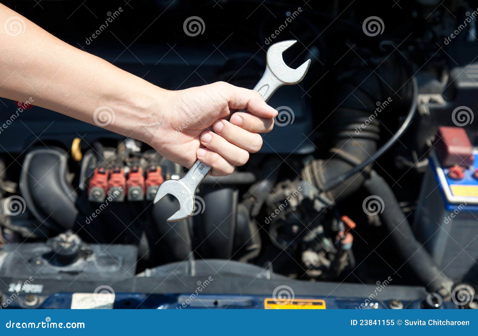hand hold wrenches for car repairs