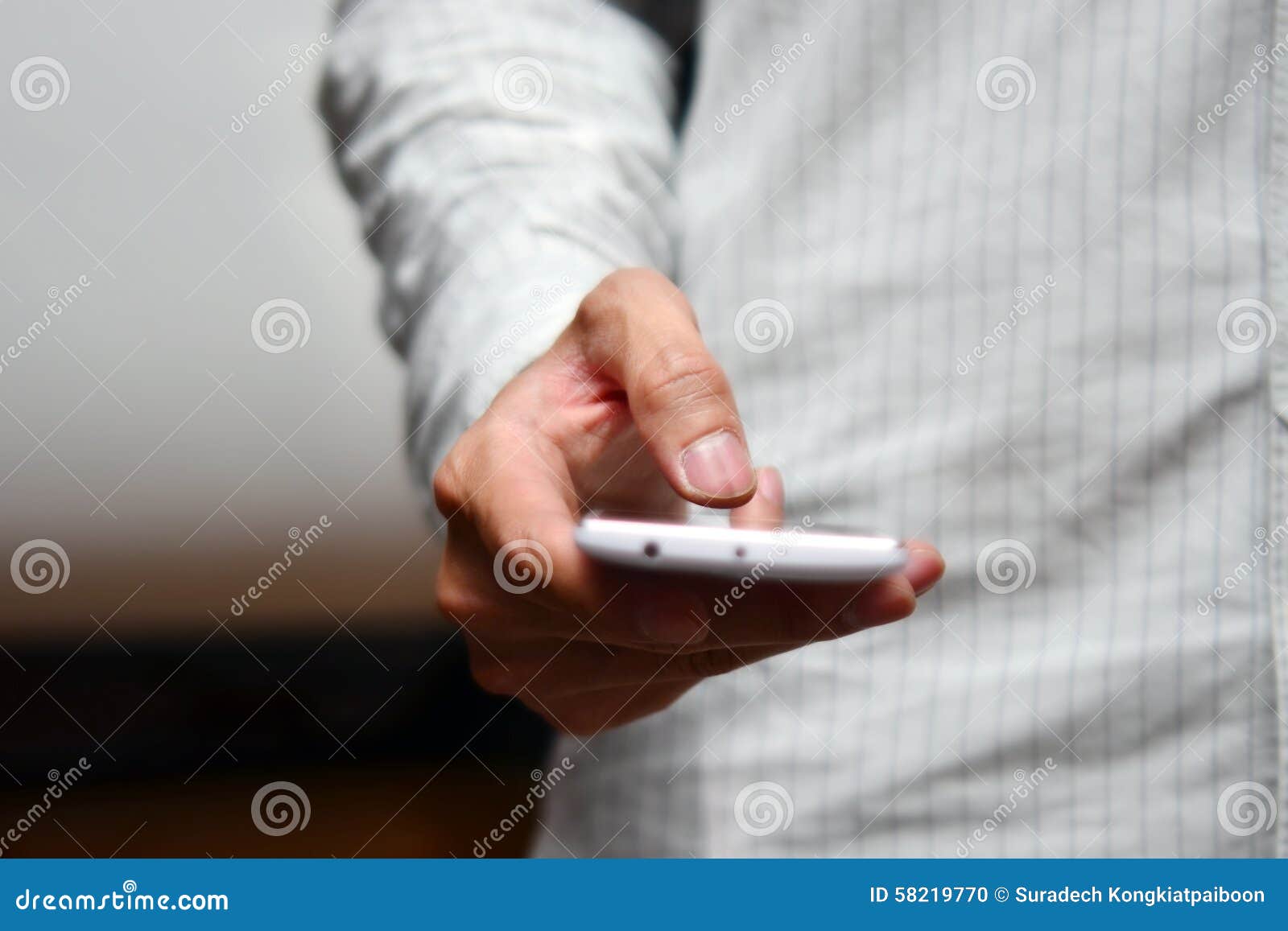 Hand holding cell phone stock photo. Image of computer - 58219770
