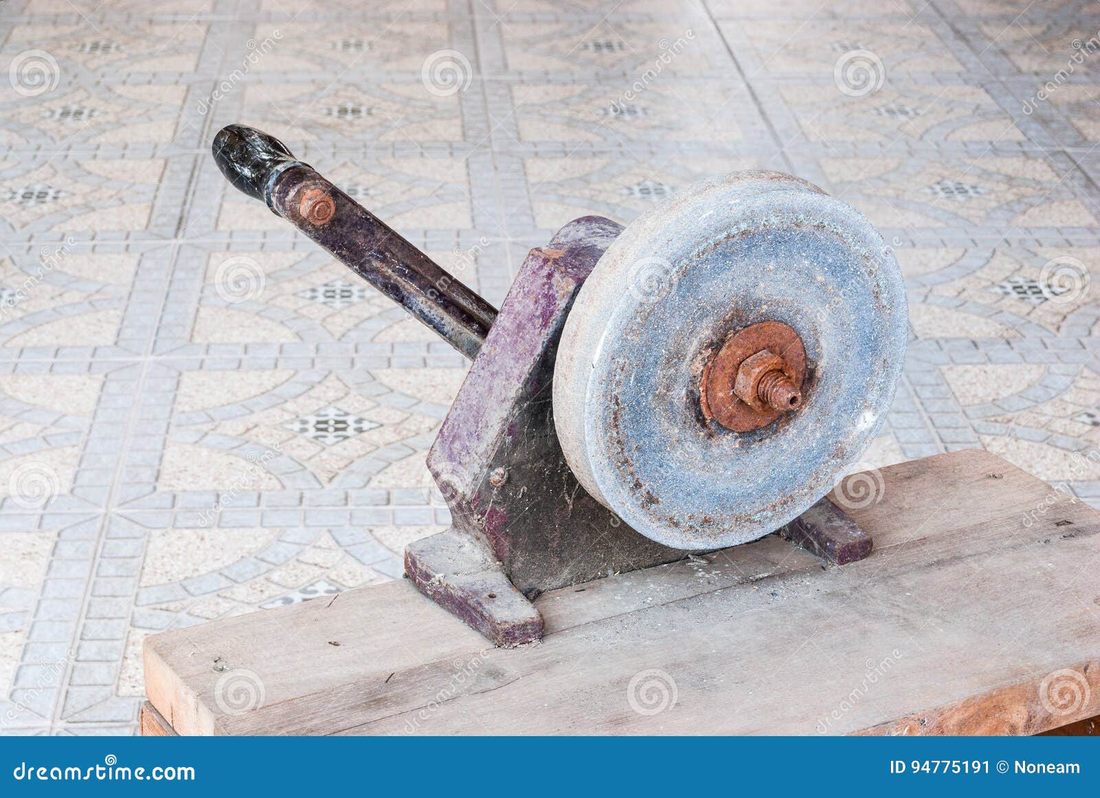 Hand Powered Grinding Machine for Jewelry Maker, Specific Tool Stock