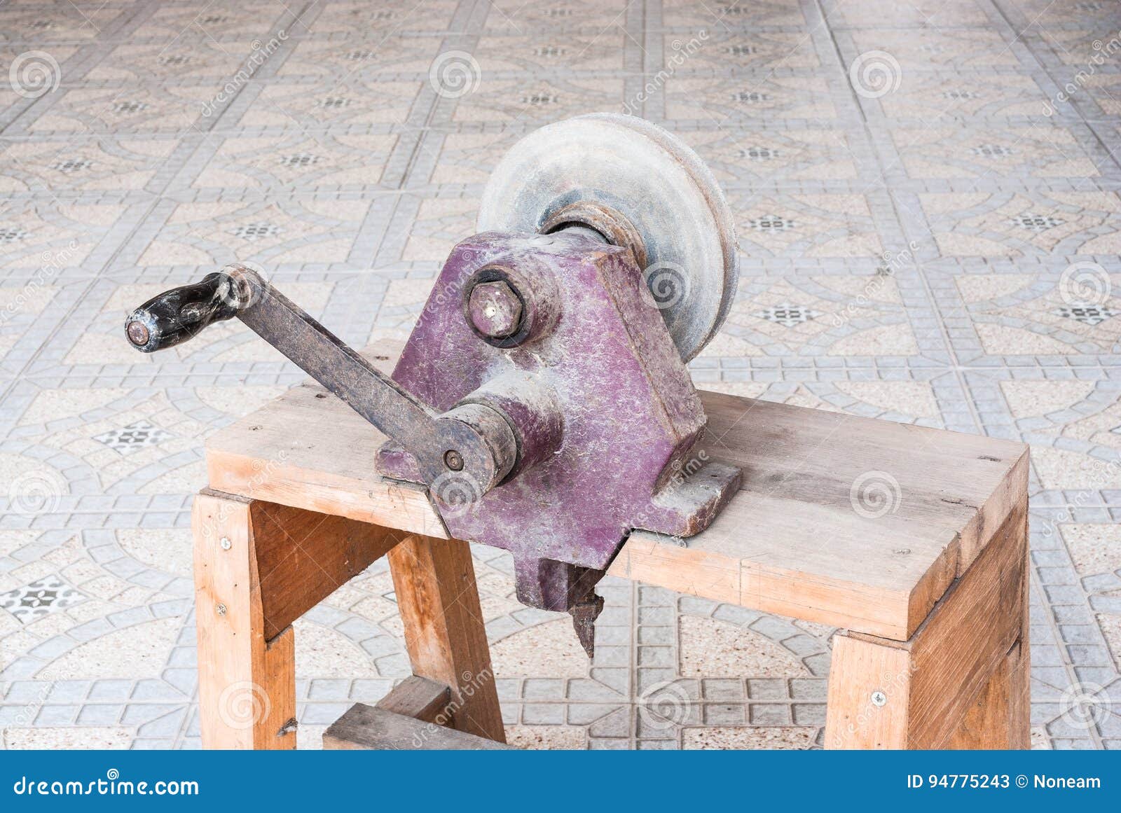 Hand Powered Grinding Machine for Jewelry Maker, Specific Tool Stock