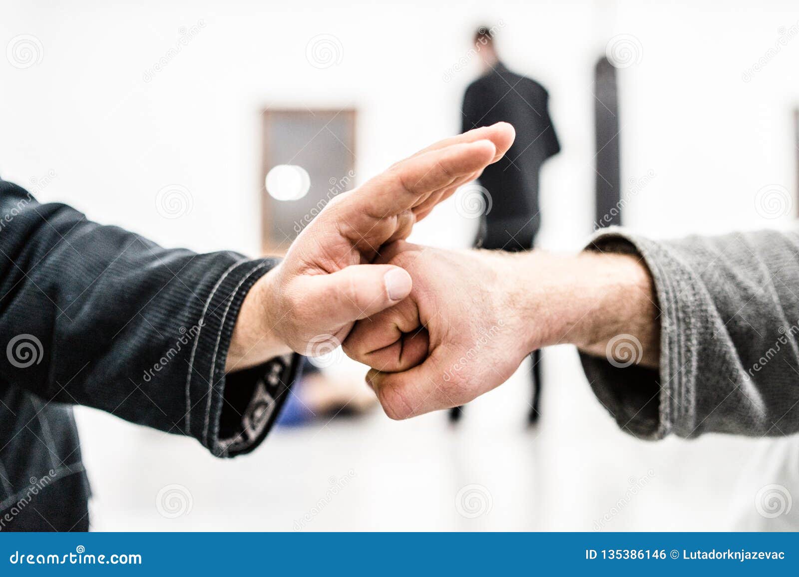 hand bump at the brazilian jiu jitsu sparring