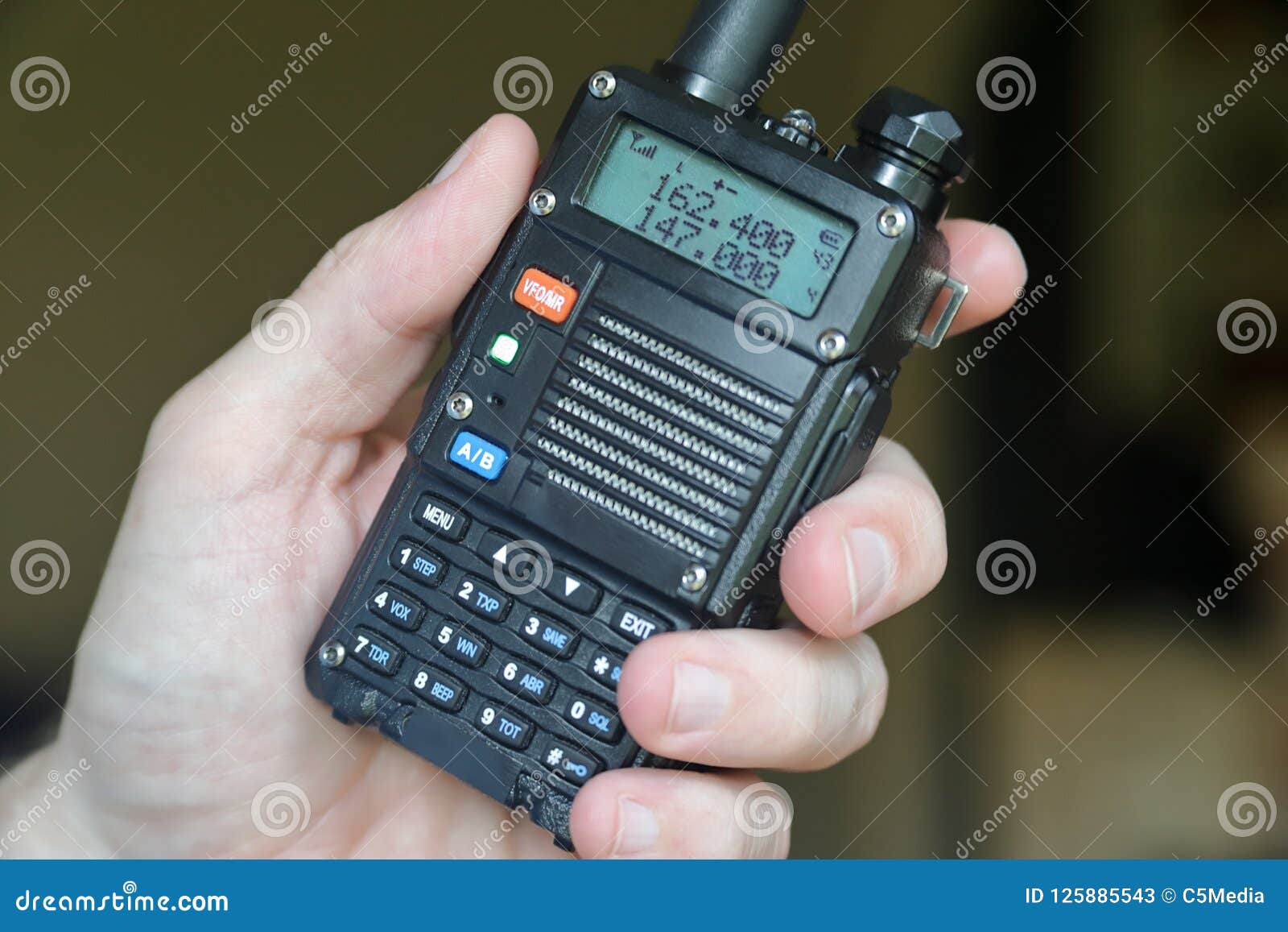 Can Amateur Radio Be Used as a Walkie-Talkie