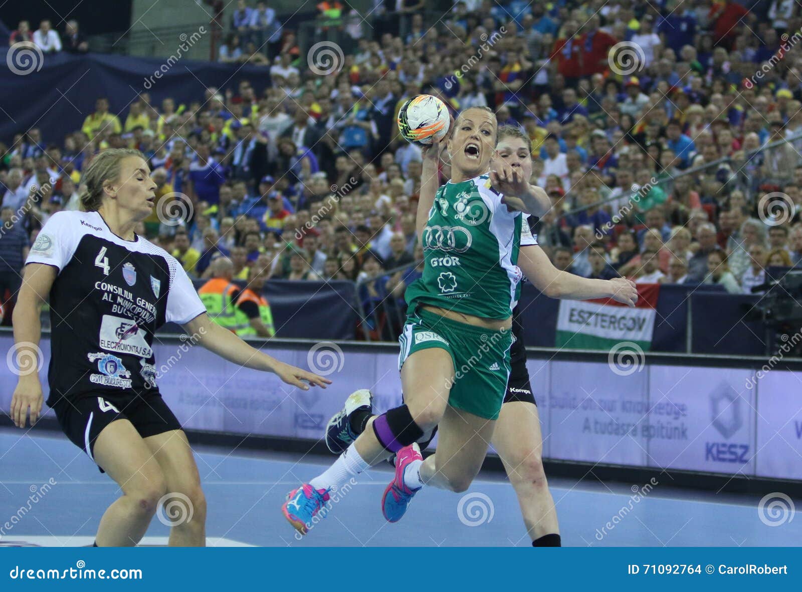 HANDBALL WOMEN EHF CHAMPIONS LEAGUE FINAL – GYORI AUDI ETO KC Vs. CSM  BUCURESTI Editorial Stock Image - Image of hungarian, gyori: 71092764